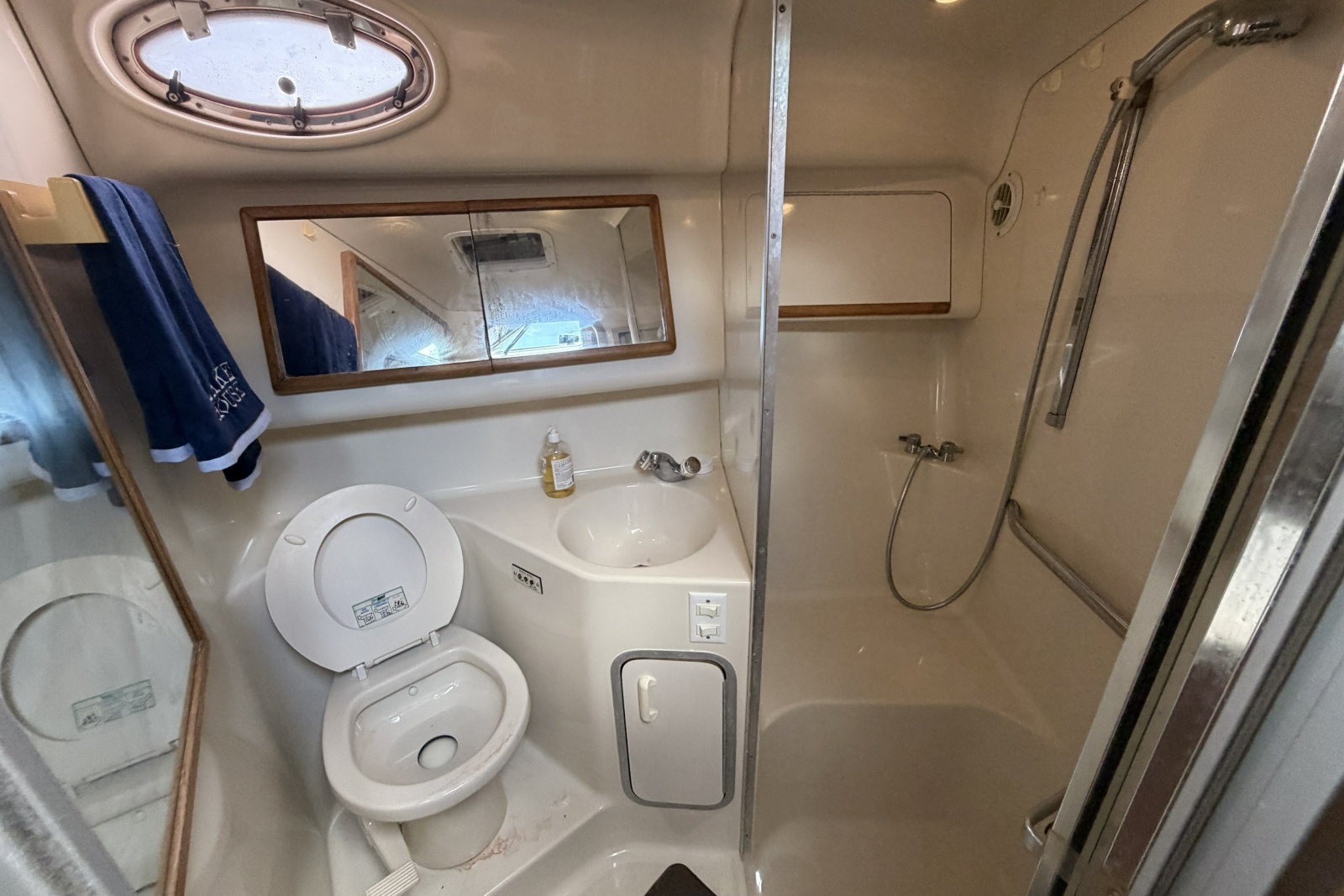 1995 Sea Ray Sundancer 370