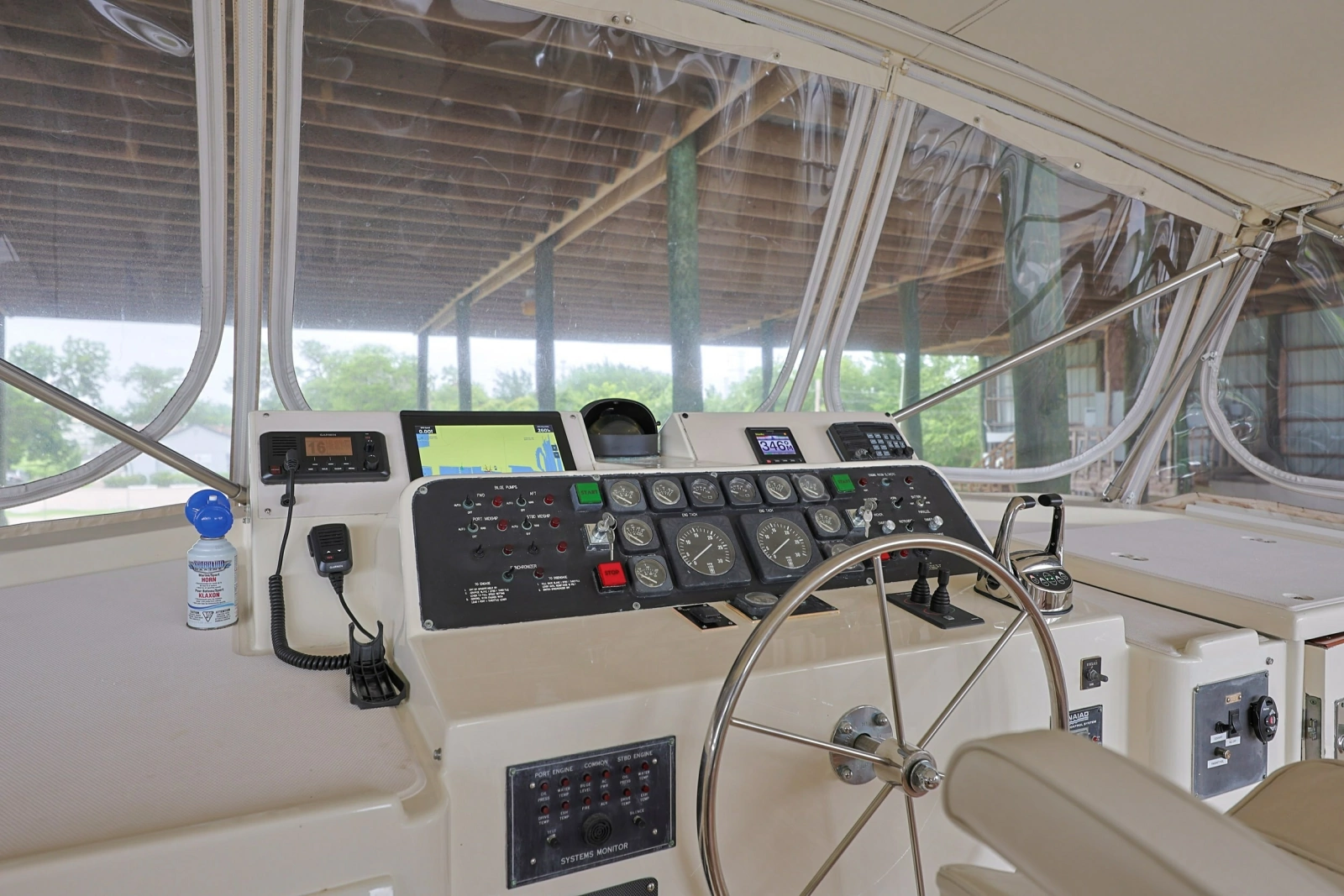 1989 Hatteras 74 Cockpit Motor Yacht
