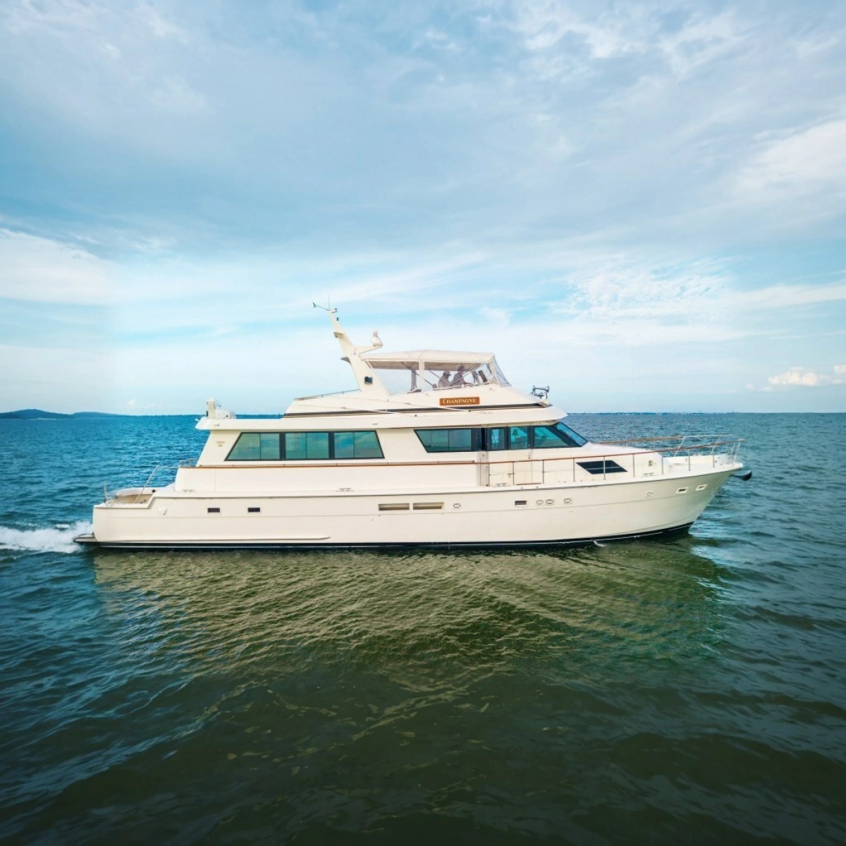 1989 Hatteras 74 Cockpit Motor Yacht