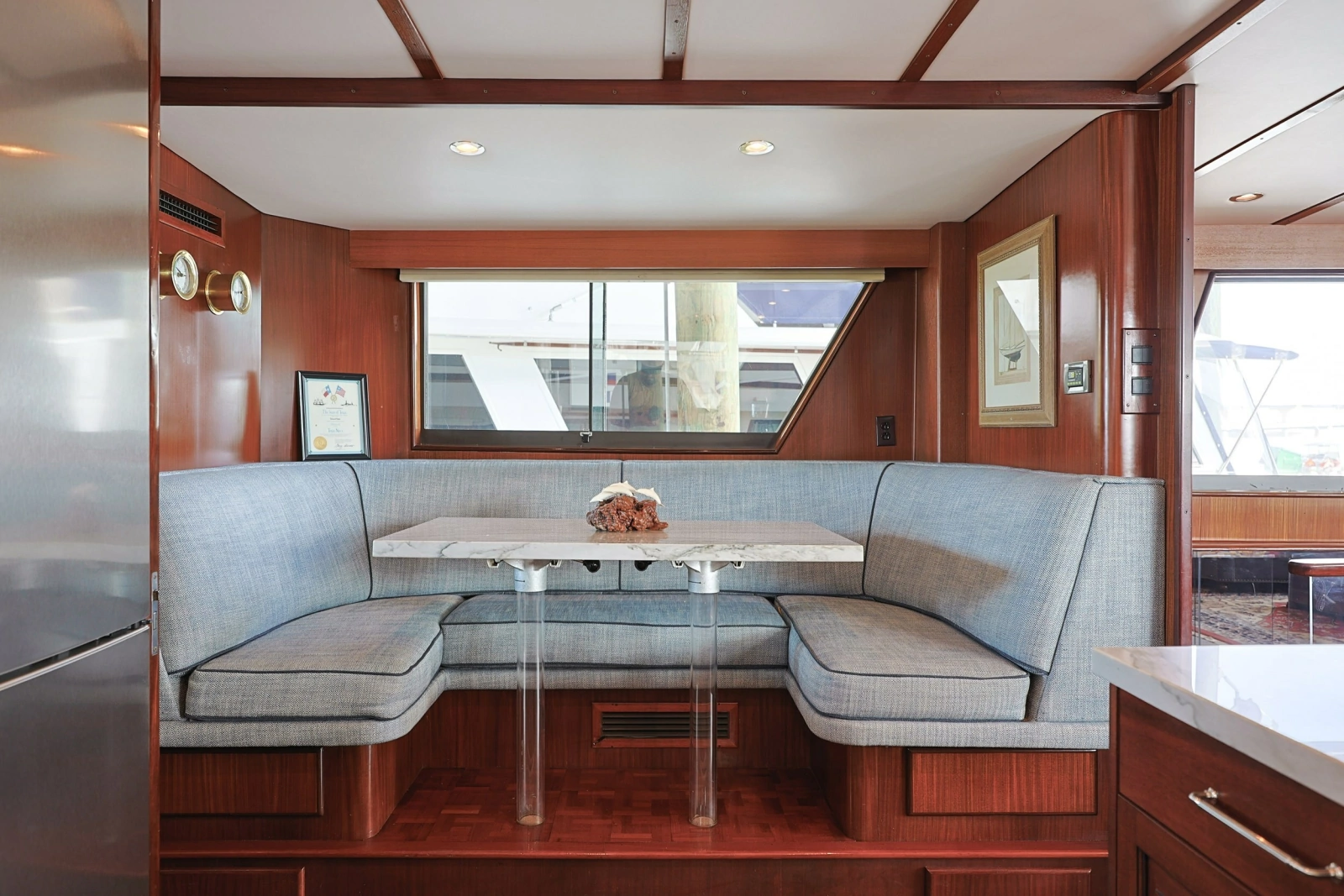 1989 Hatteras 74 Cockpit Motor Yacht