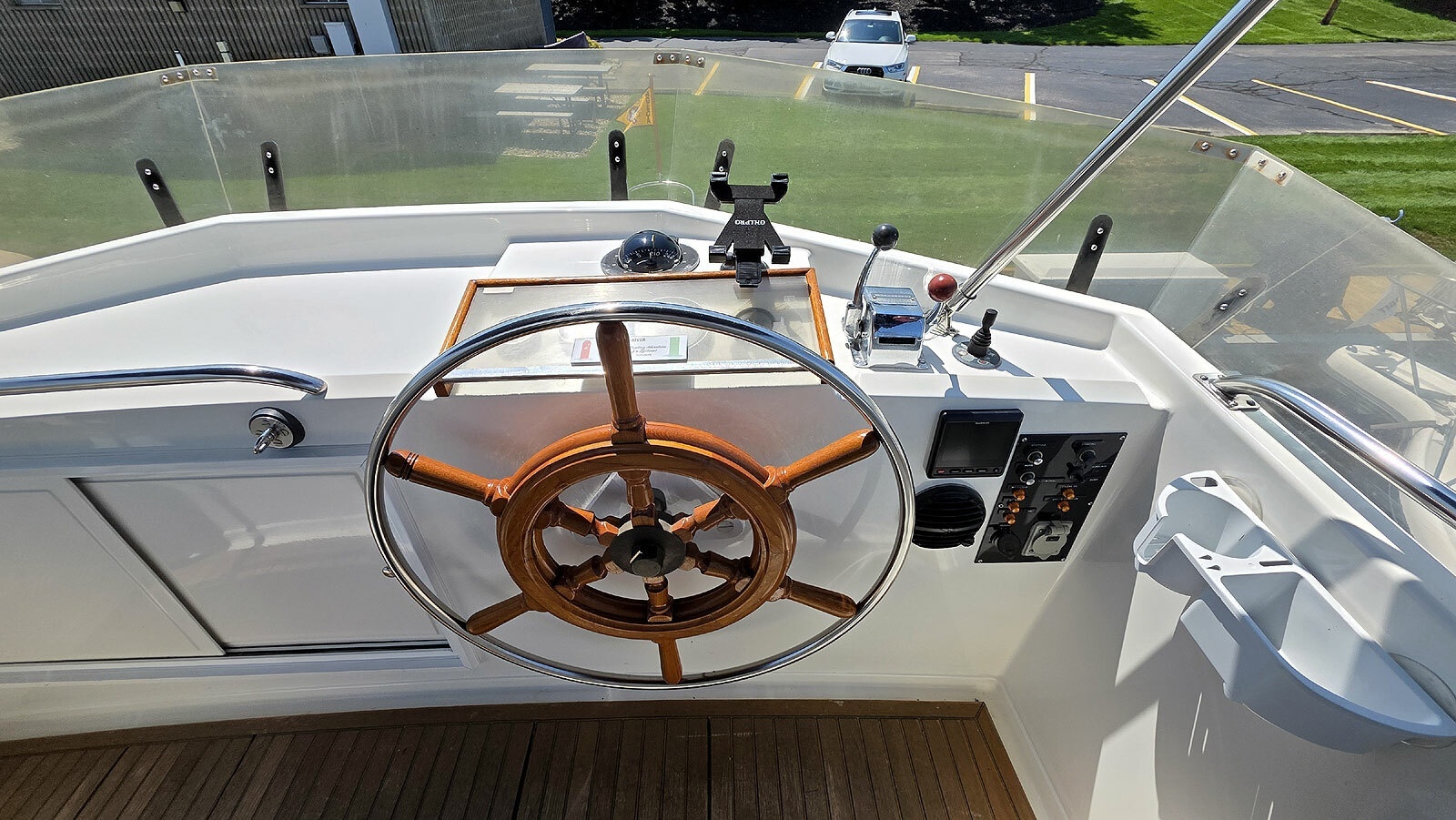 Flybridge Helm