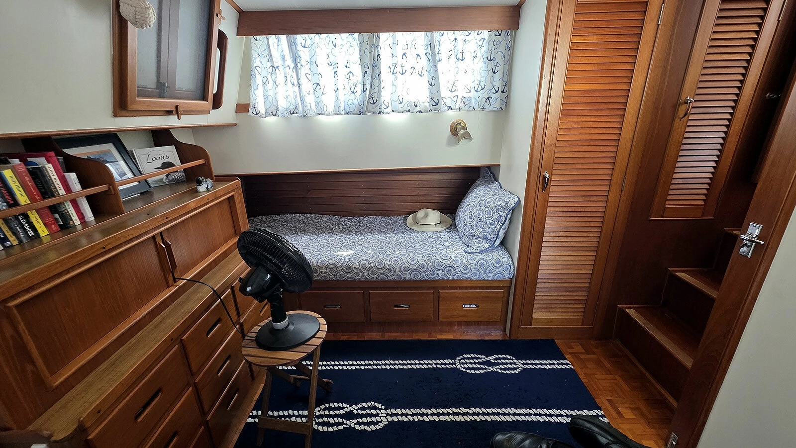 Master Stateroom Port