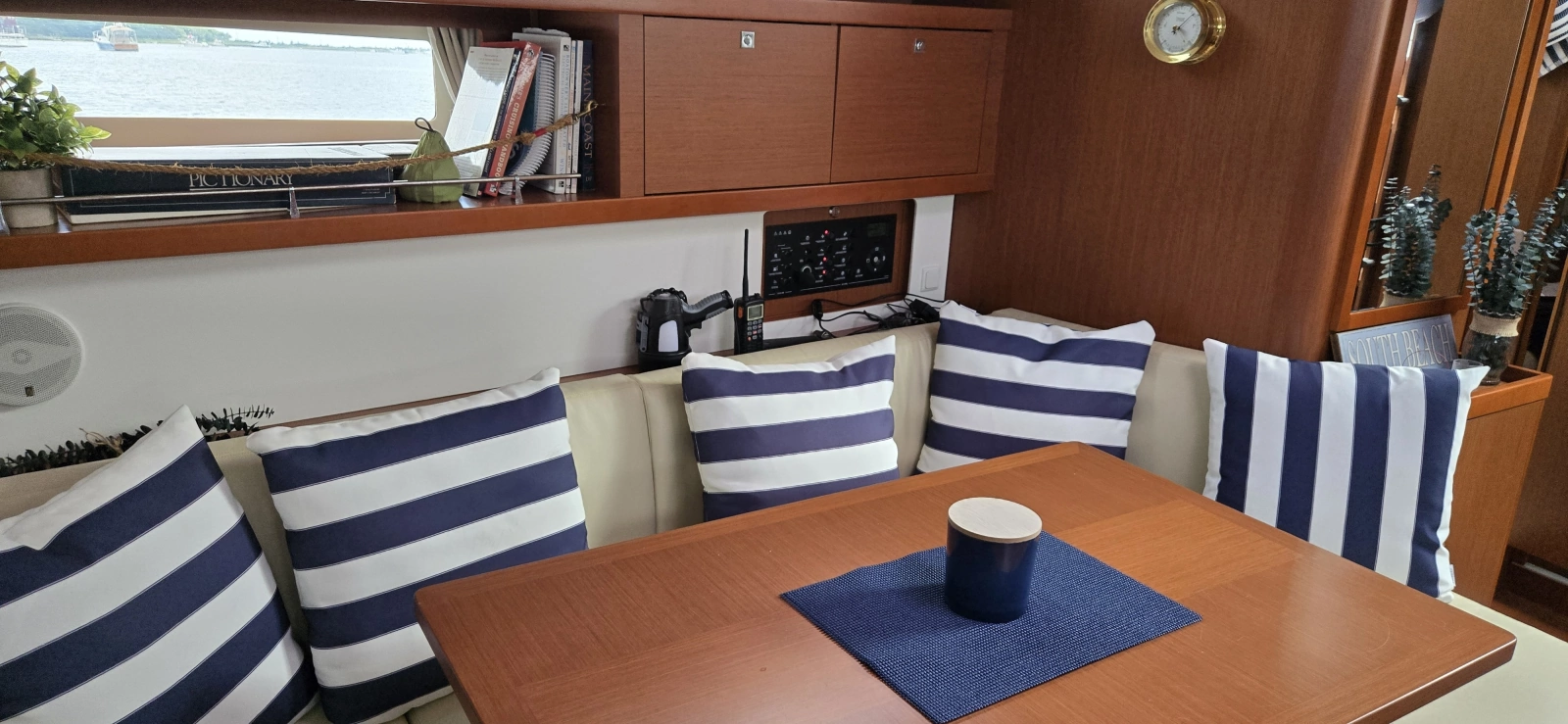 2013 Beneteau Oceanis 45