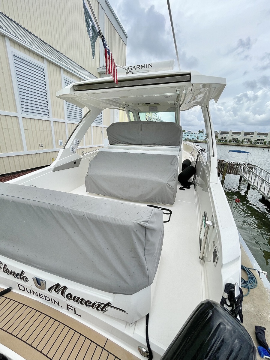 2023 Tiara Yachts 34 LS