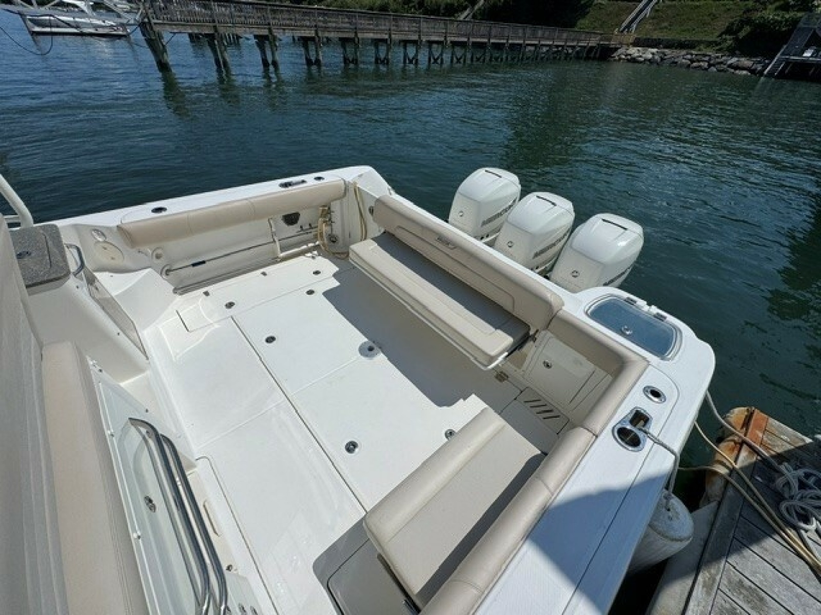 2016 Boston Whaler