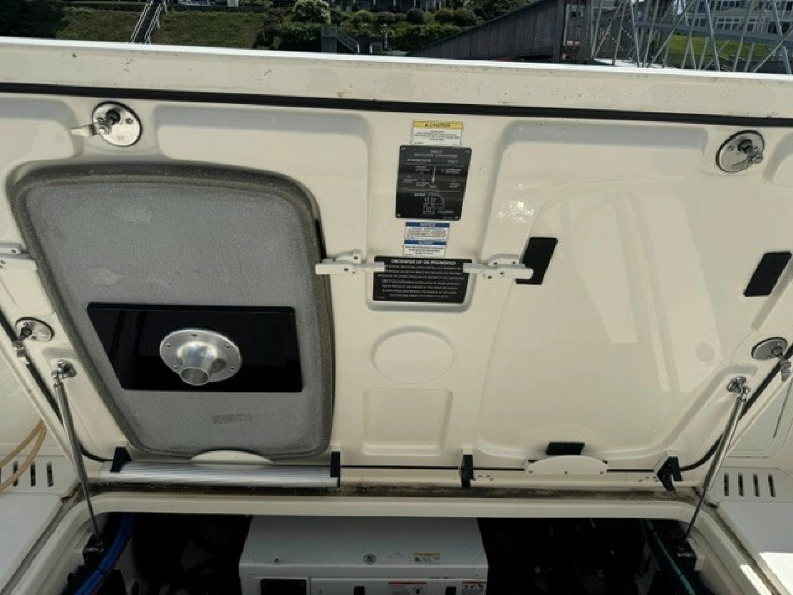 2016 Boston Whaler 