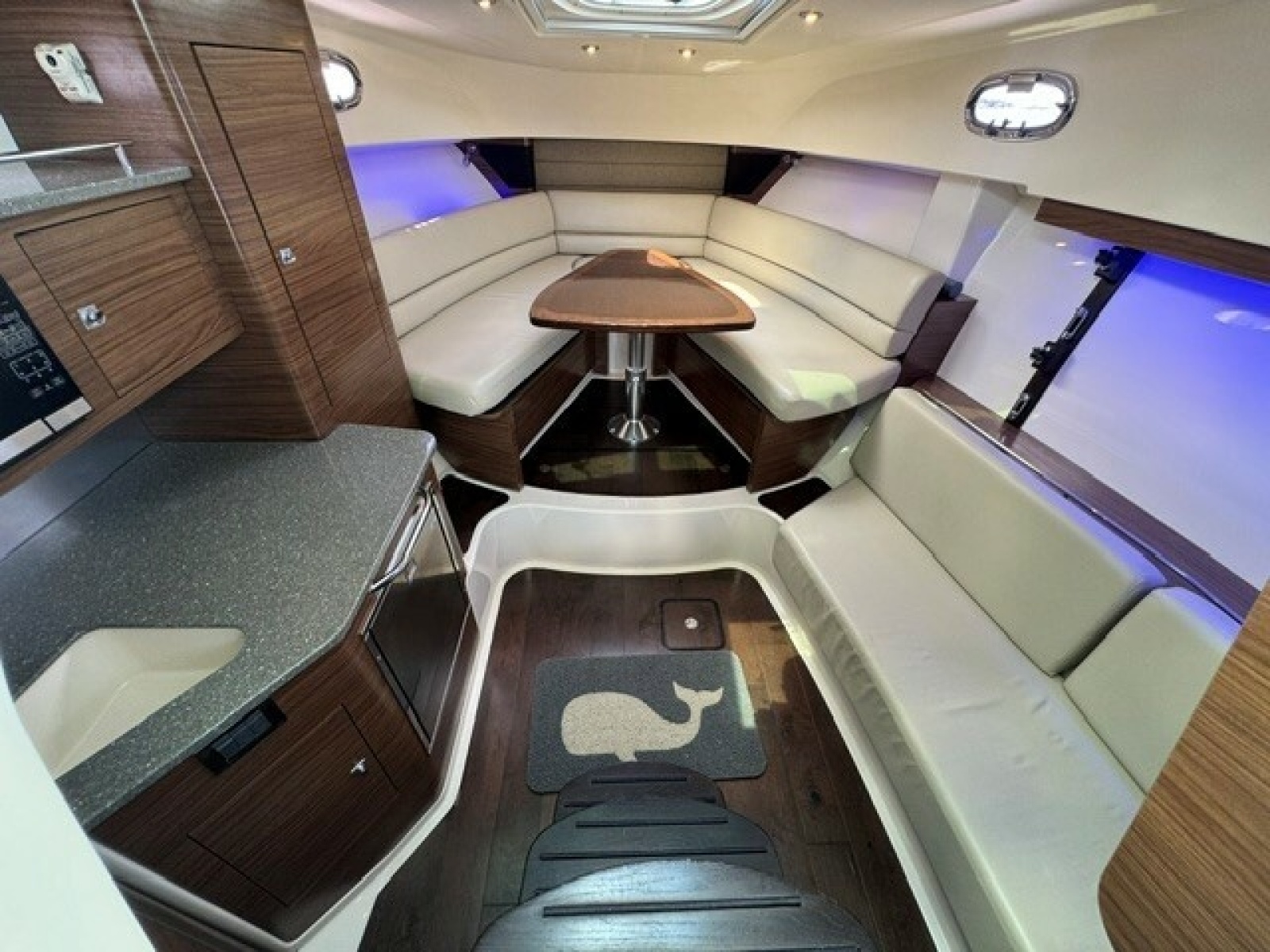 2016 Boston Whaler