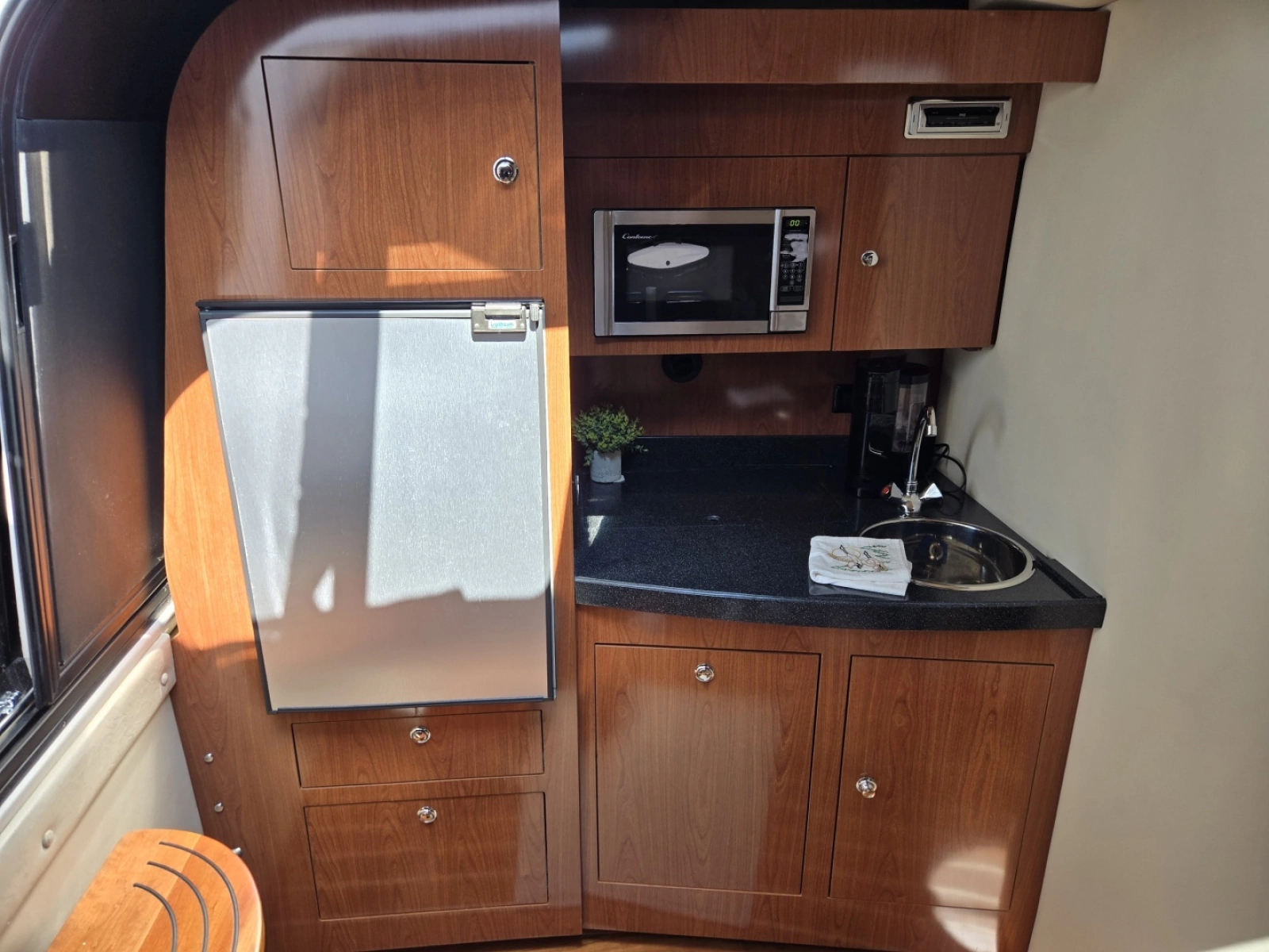 2010 Regal 3760