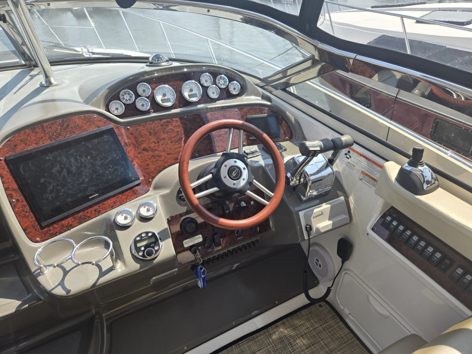 2010 Regal 3760
