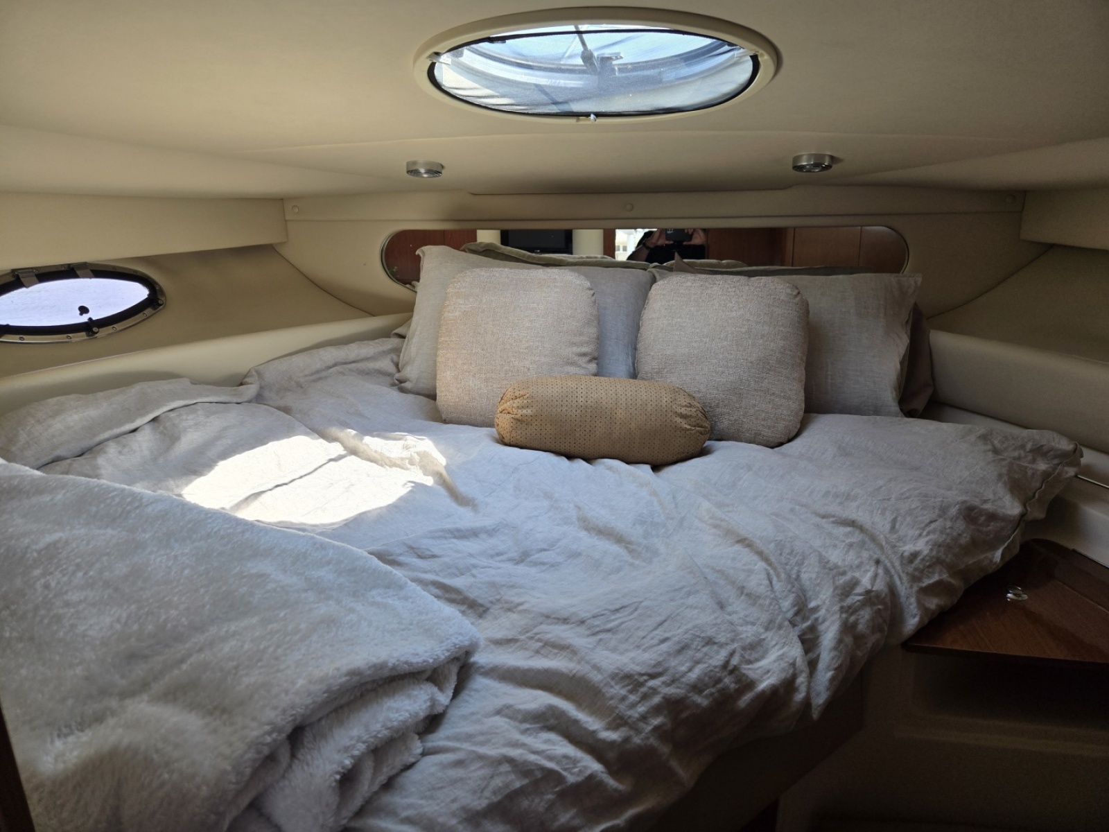 2010 Regal 3760