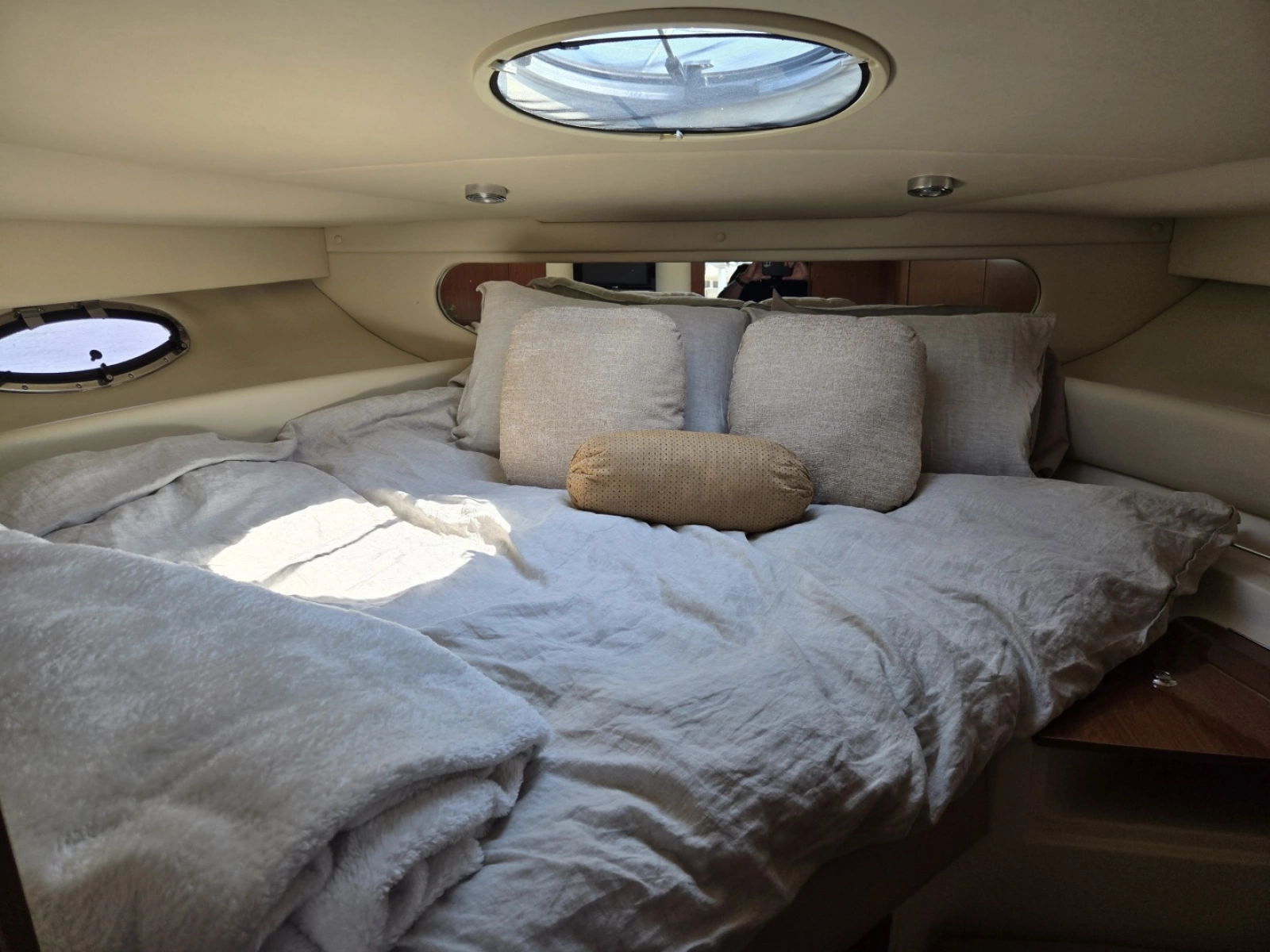 2010 Regal 3760