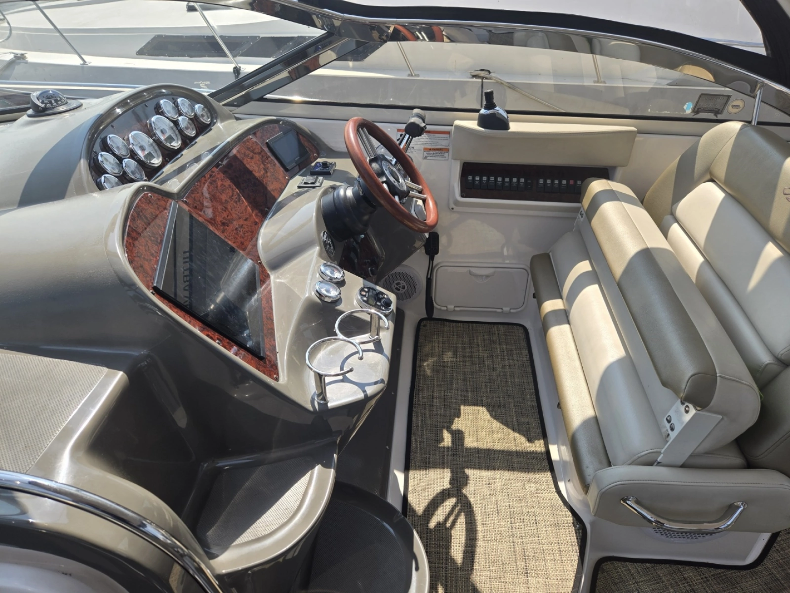 2010 Regal 3760