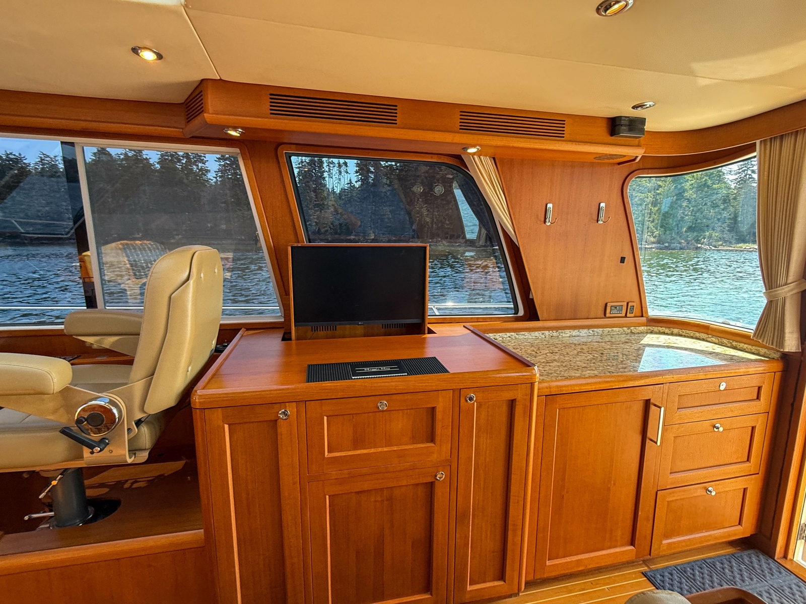 2008 Grand Banks
