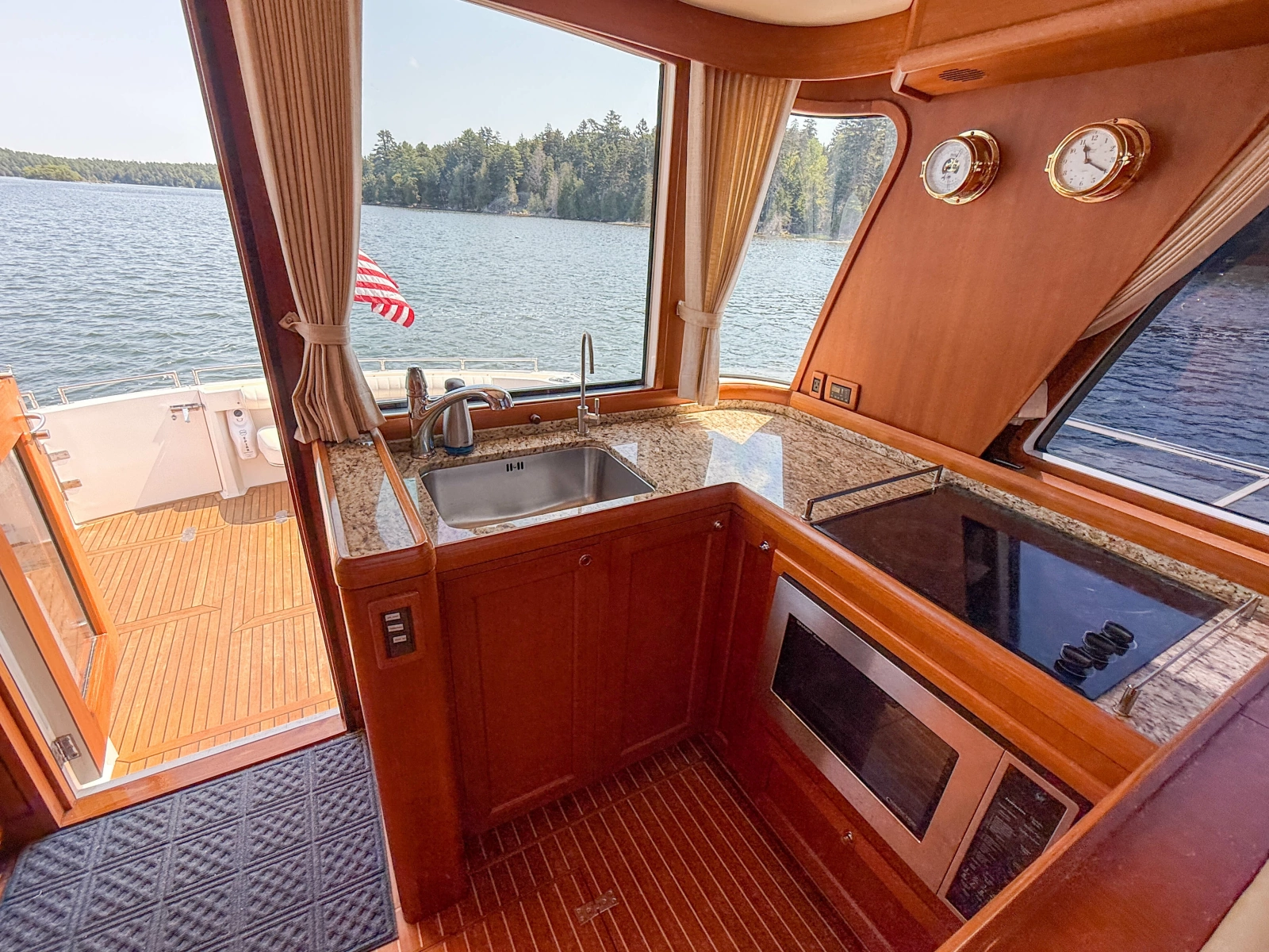 2008 Grand Banks 