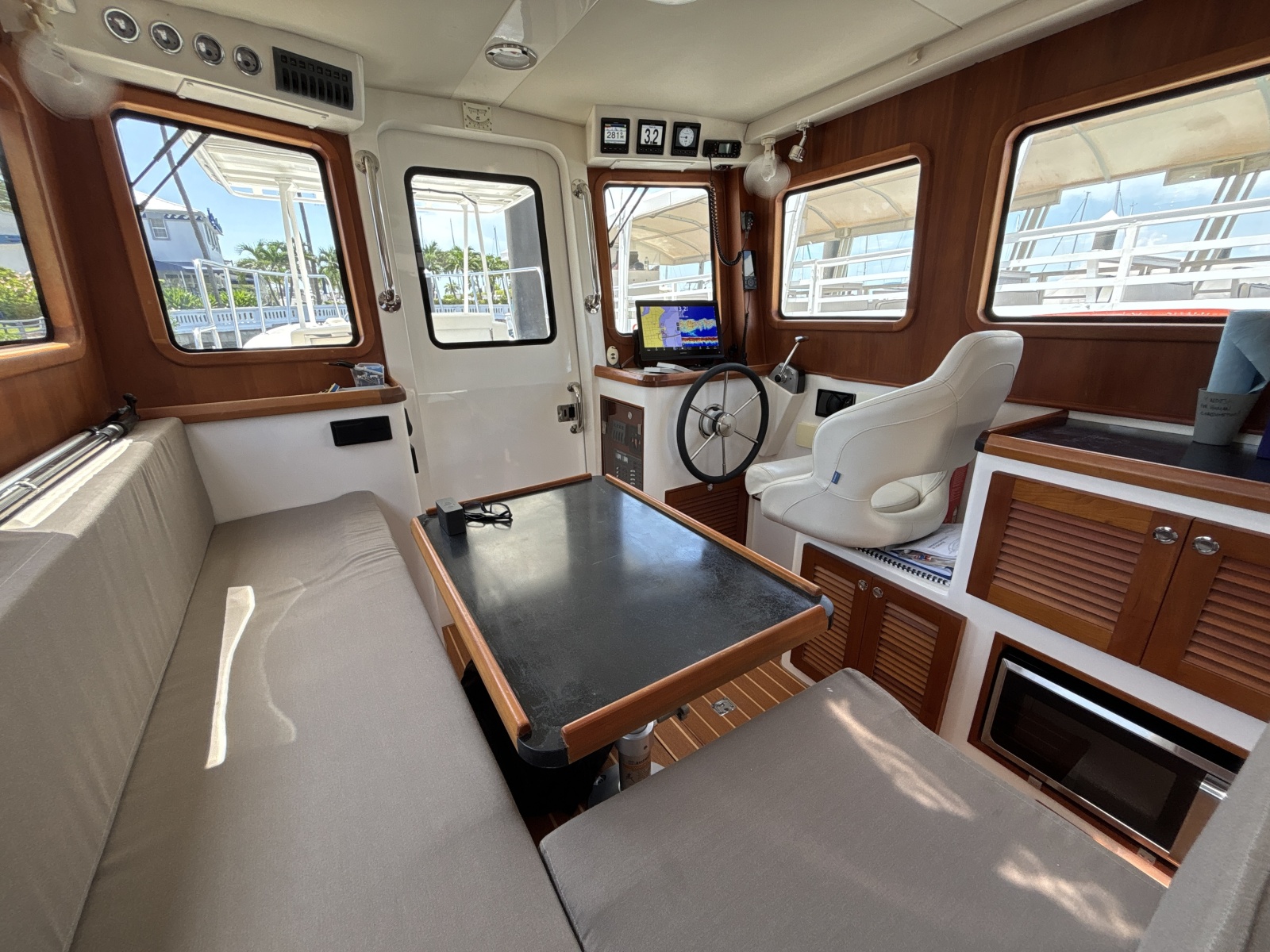 2022 SeaPiper 35 Trawler