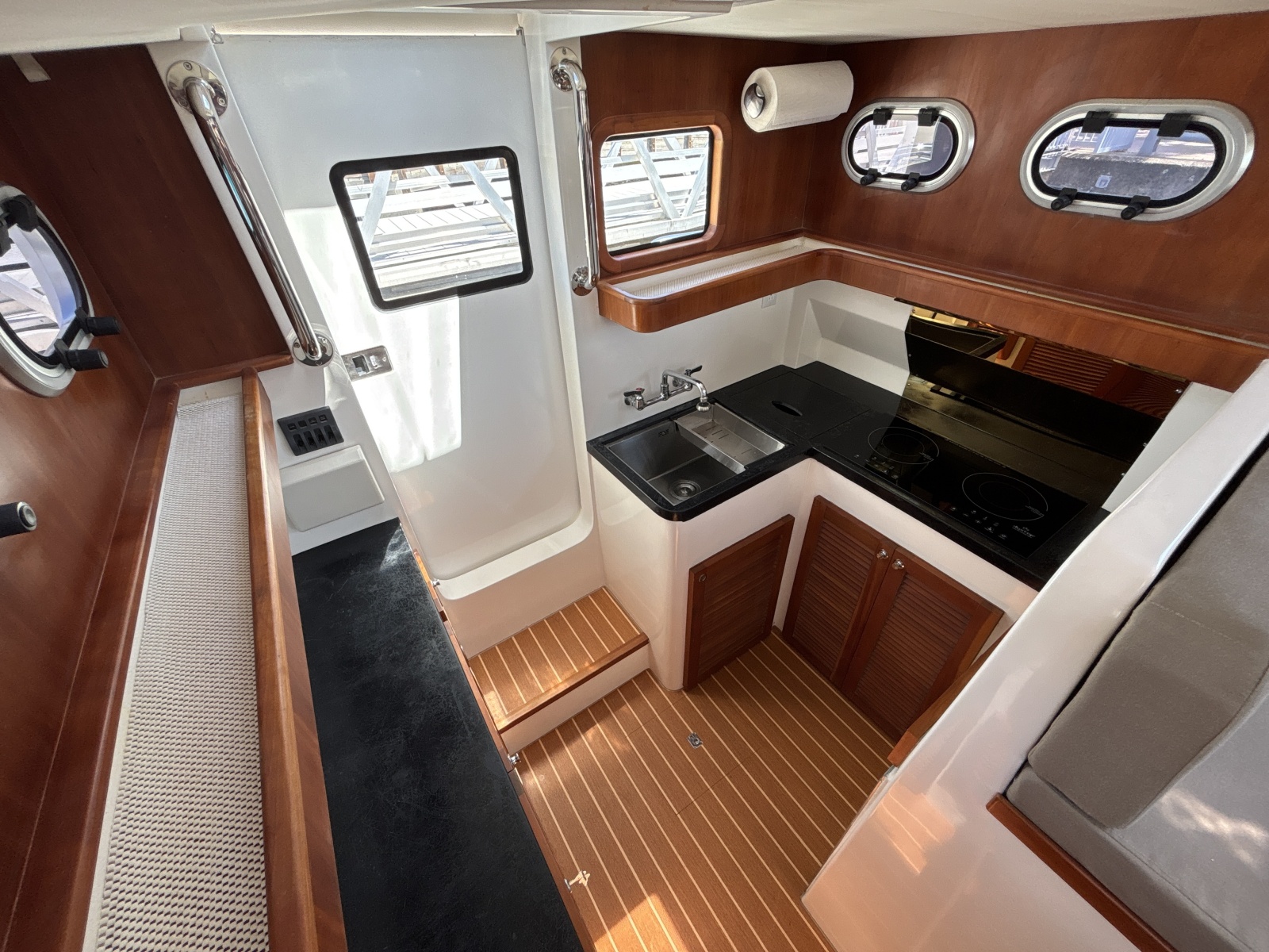 2022 SeaPiper 35 Trawler