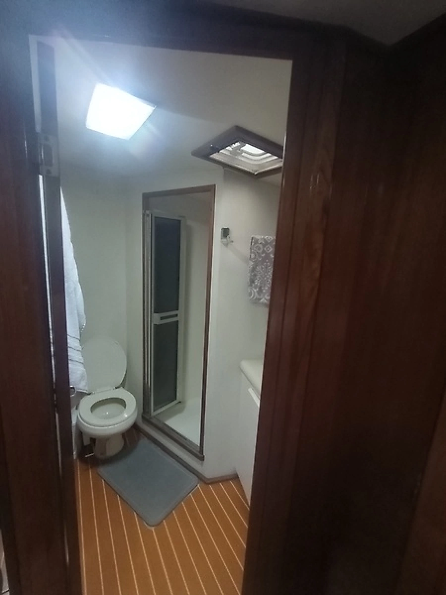 0005863843