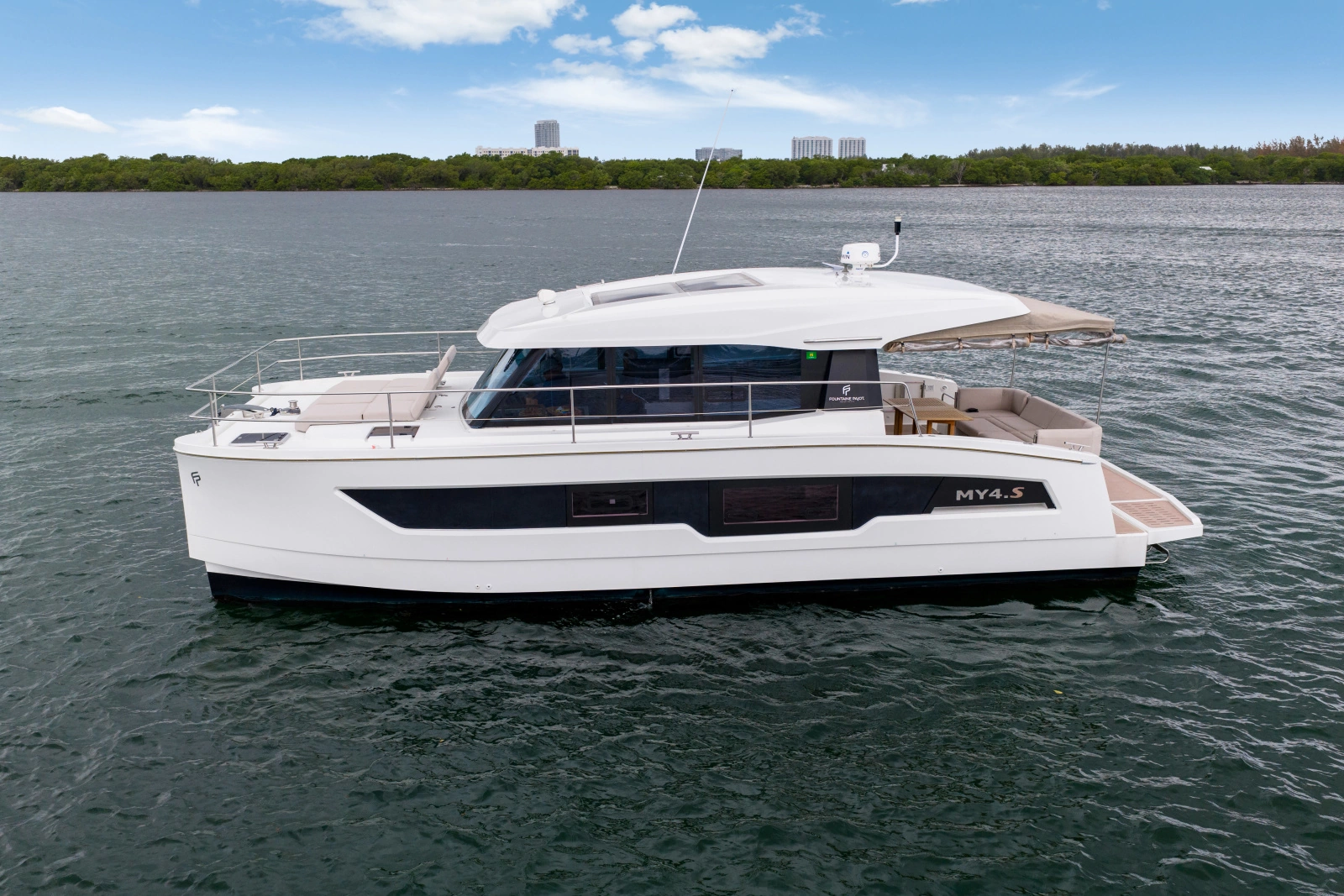 2023 Fountaine Pajot MY4S