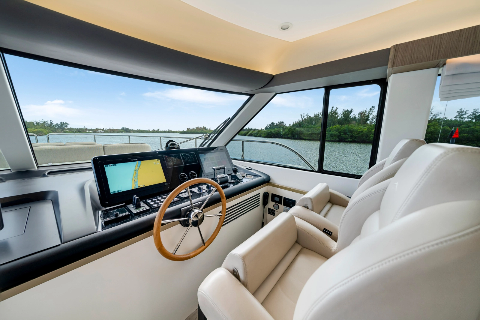 2024 Azimut Magellano 60