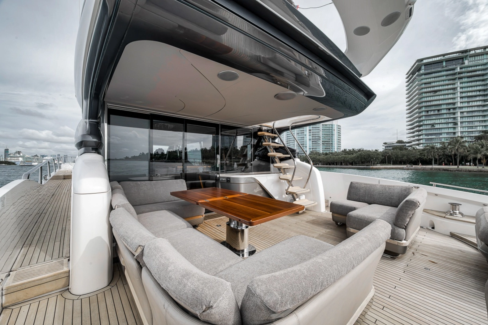 2022 Princess S78