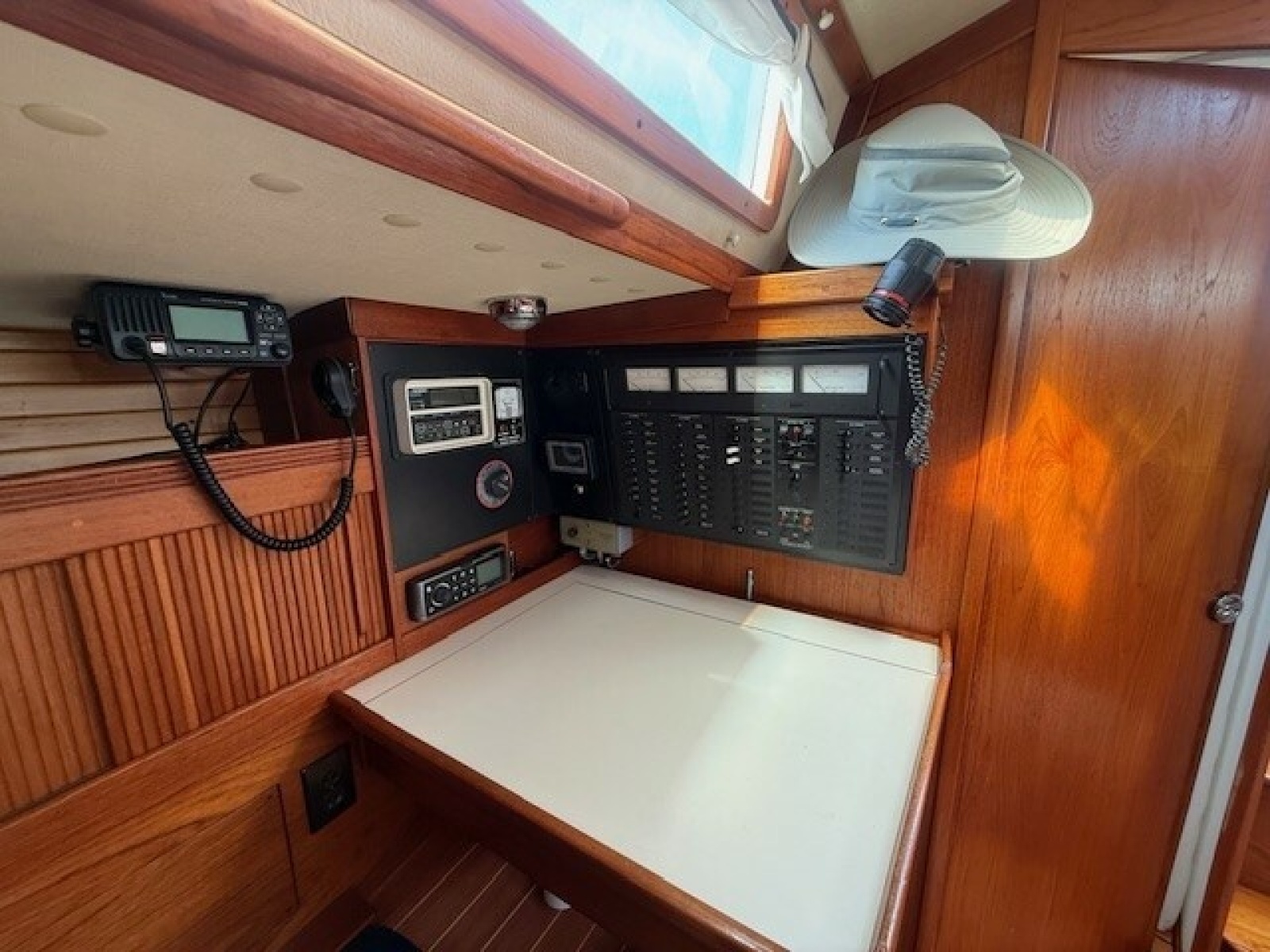 1988 Sabre 42 CN Sloop