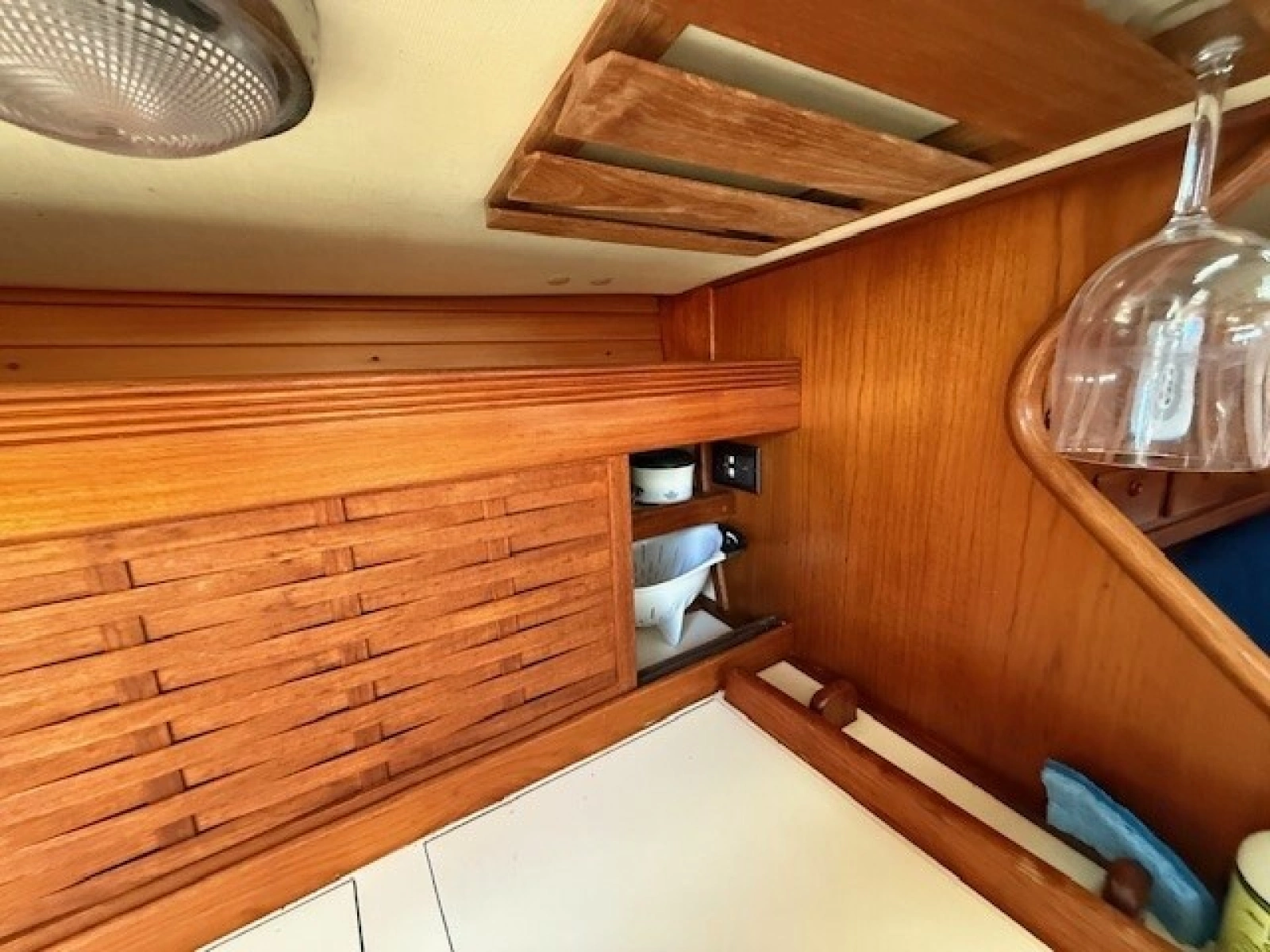 1988 Sabre 42 CN Sloop
