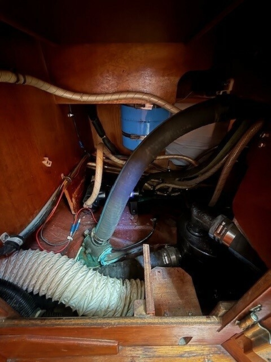 1988 Sabre 42 CN Sloop