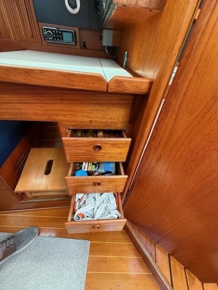 1988 Sabre 42 CN Sloop