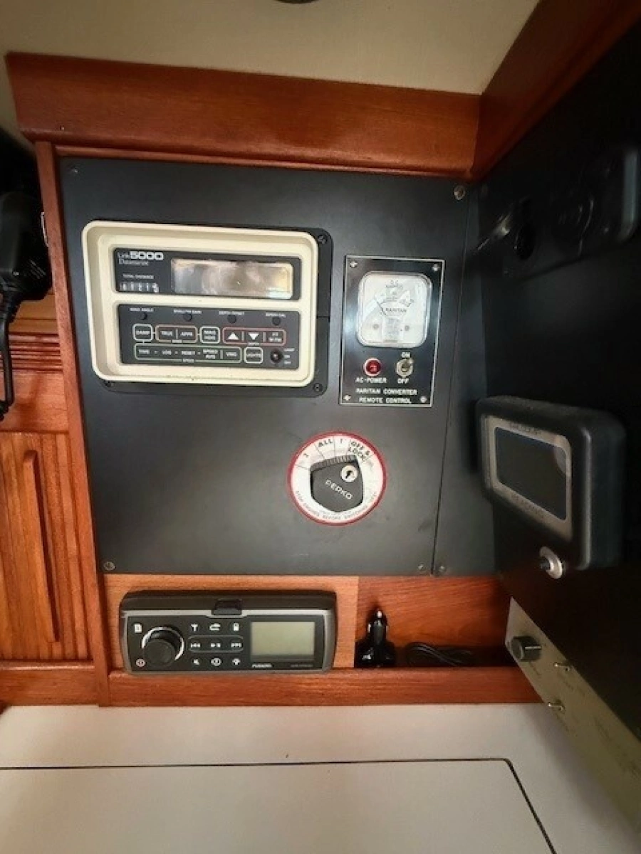 1988 Sabre 42 CN Sloop