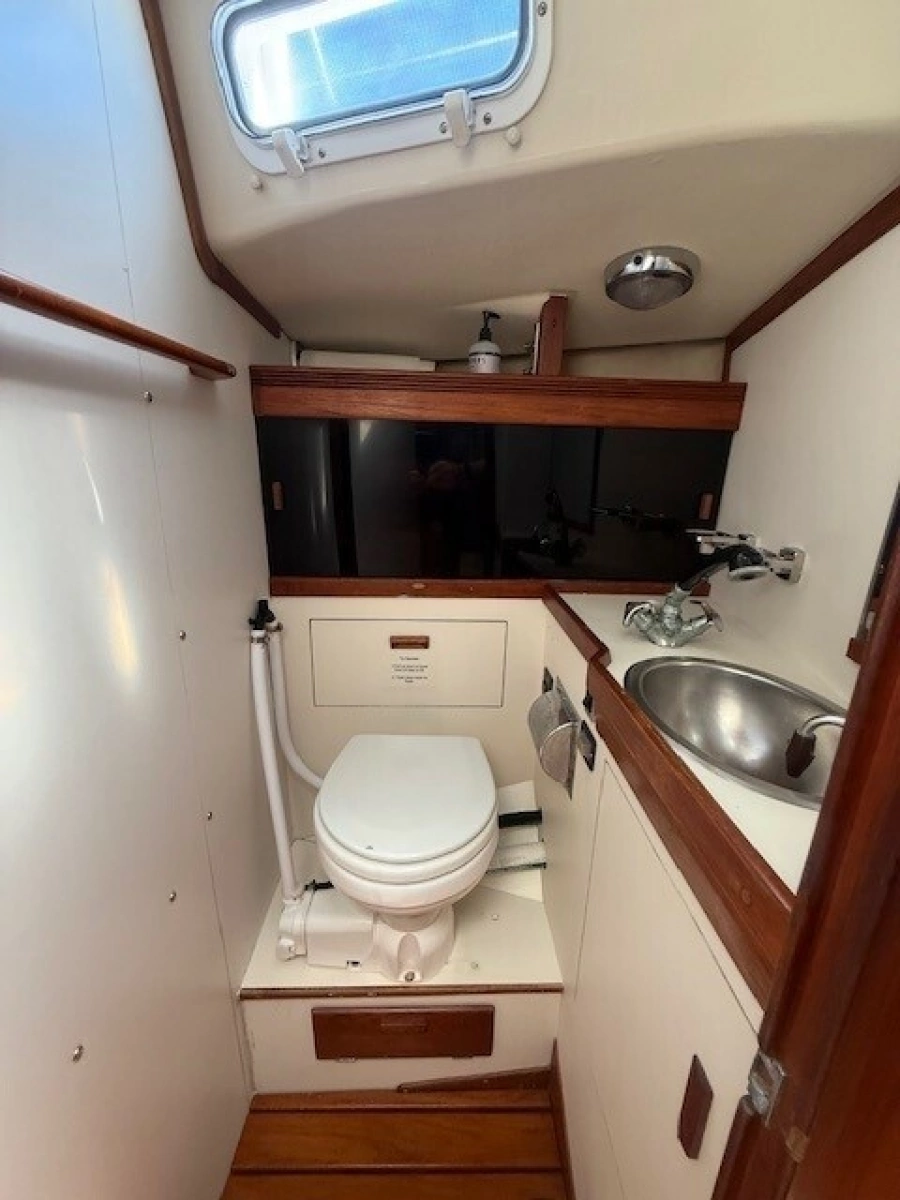 1988 Sabre 42 CN Sloop