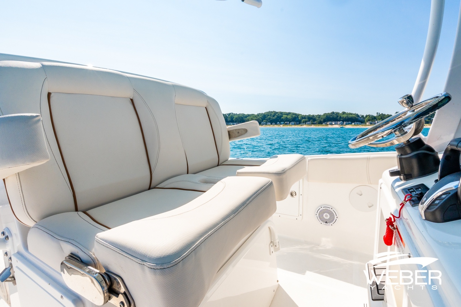 2022 Sea Hunt 305 Ultra SE