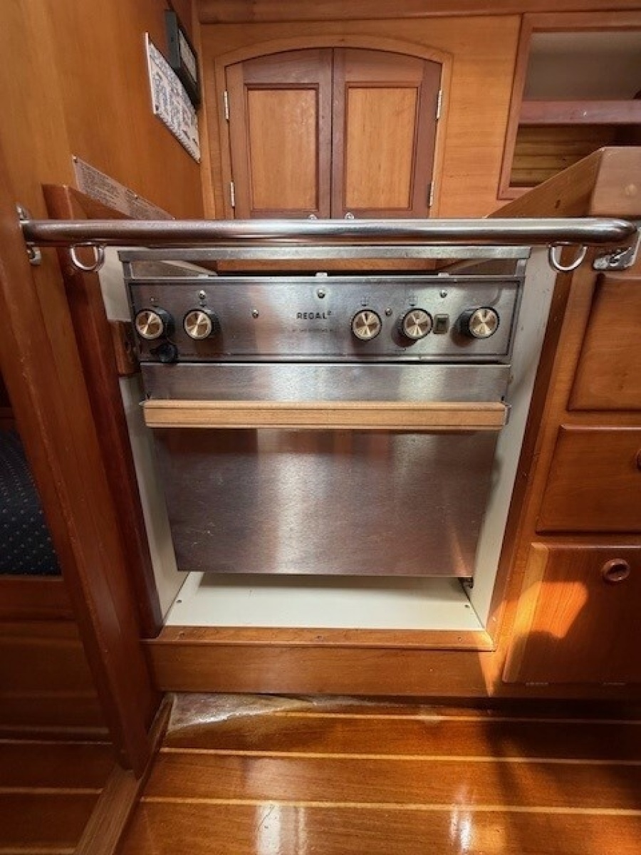 1998 Sabre 402