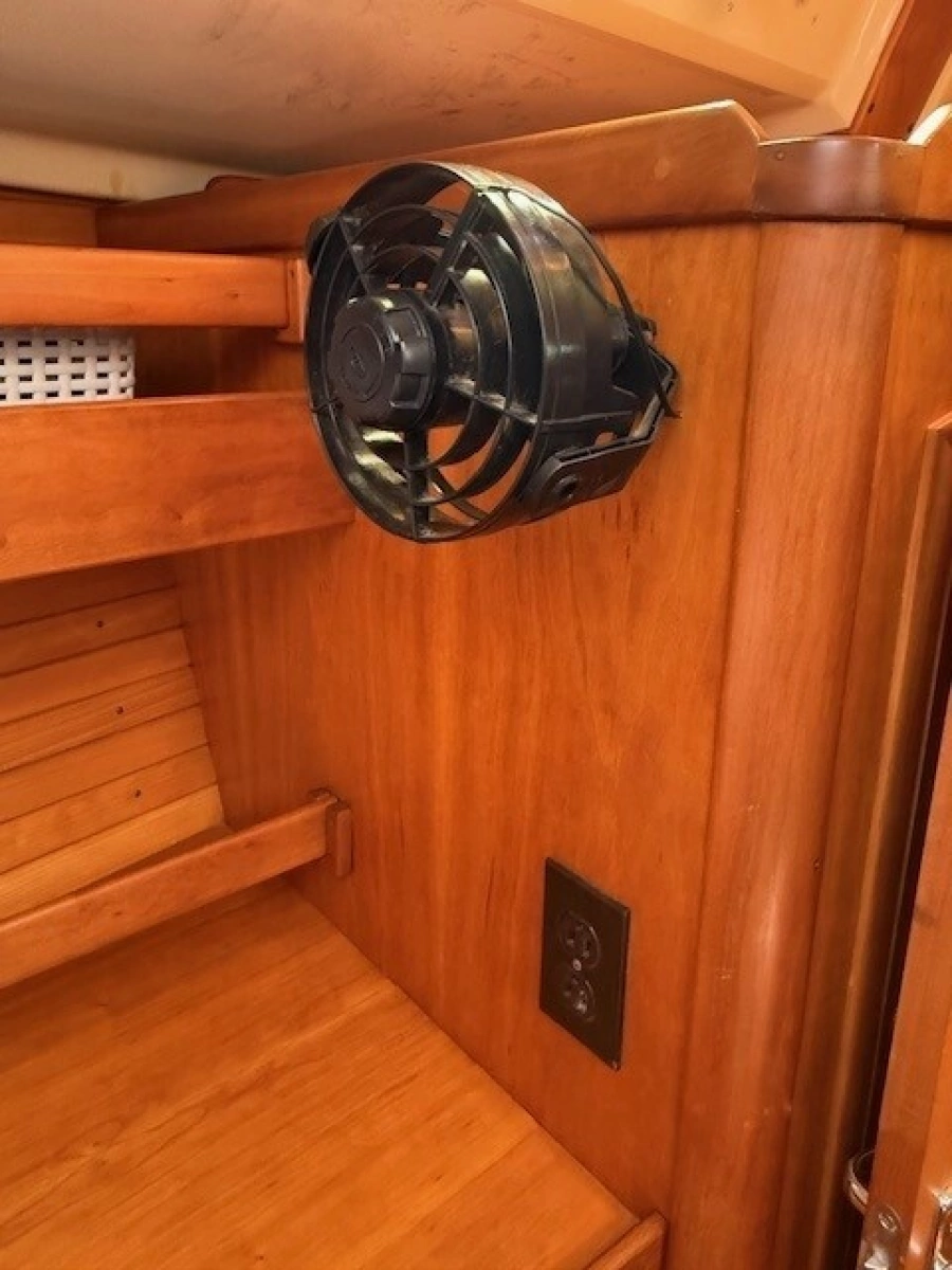 1998 Sabre 402