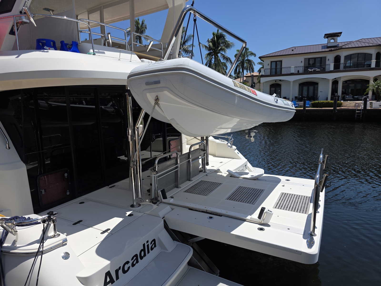 2016 Aquila 48