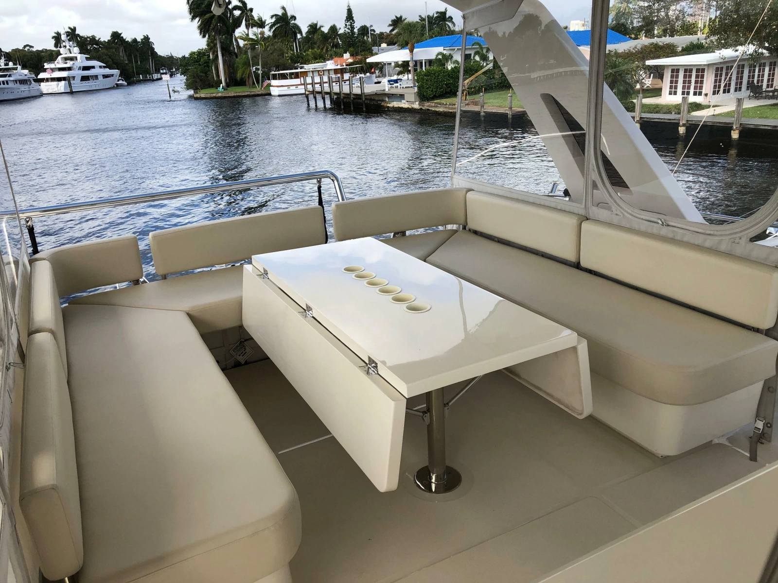 2016 Aquila 48