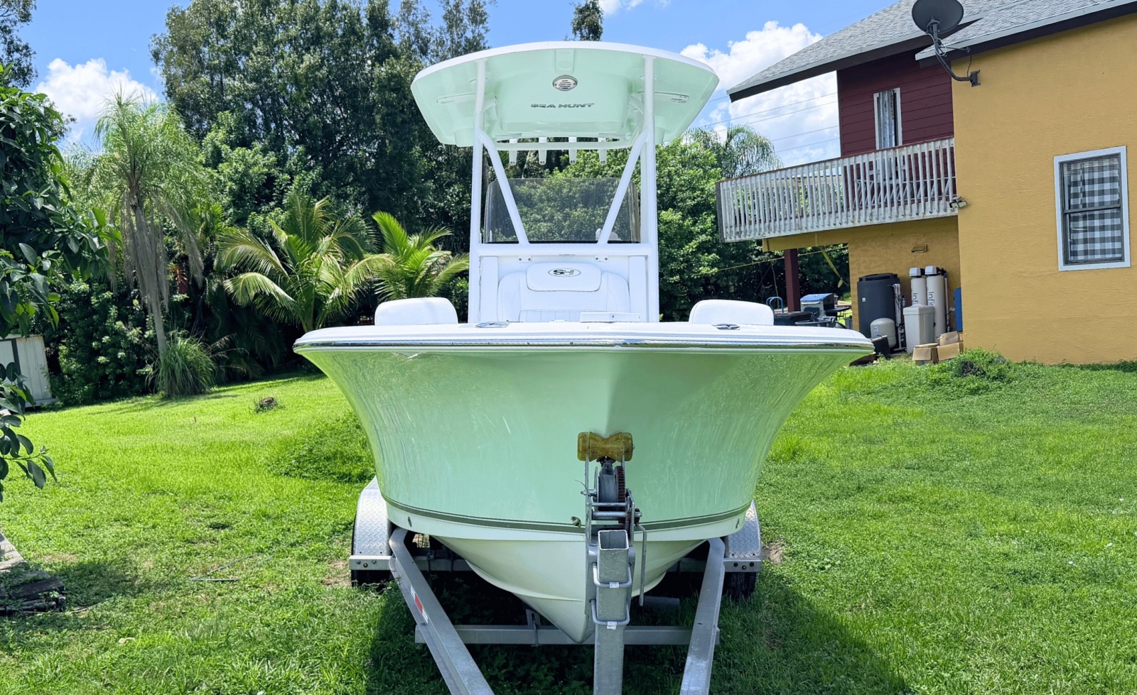 2017 Sea Hunt Ultra 229