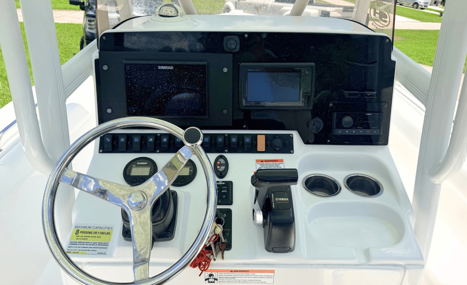 2017 Sea Hunt Ultra 229