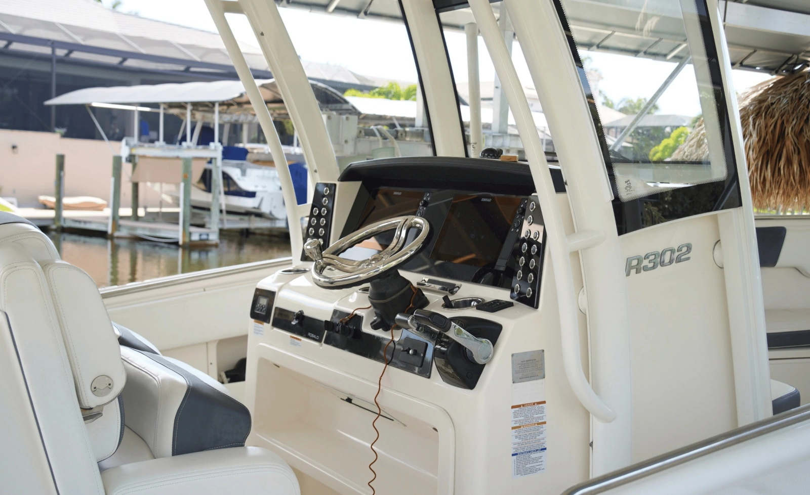2020 Robalo 302