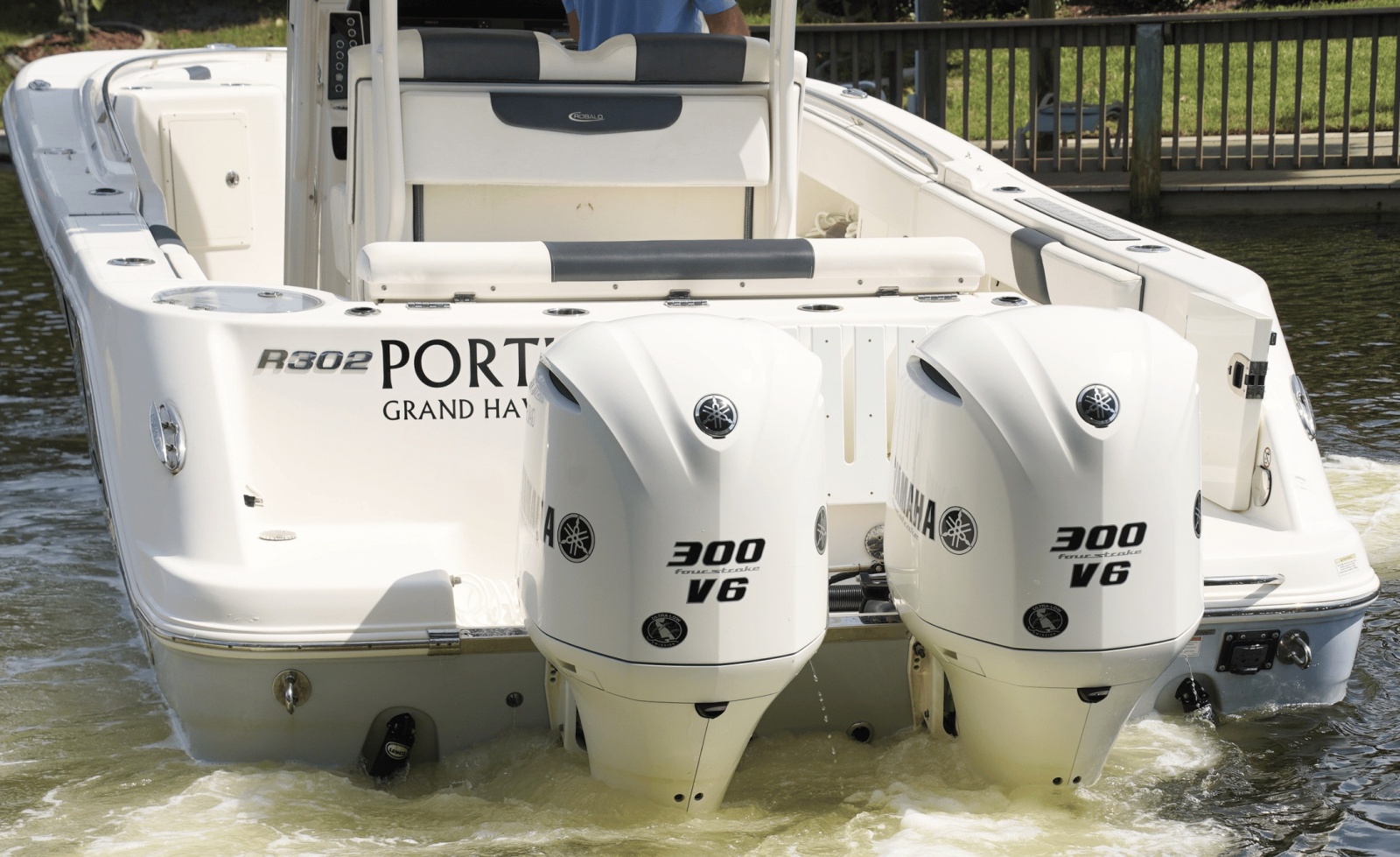 2020 Robalo 302