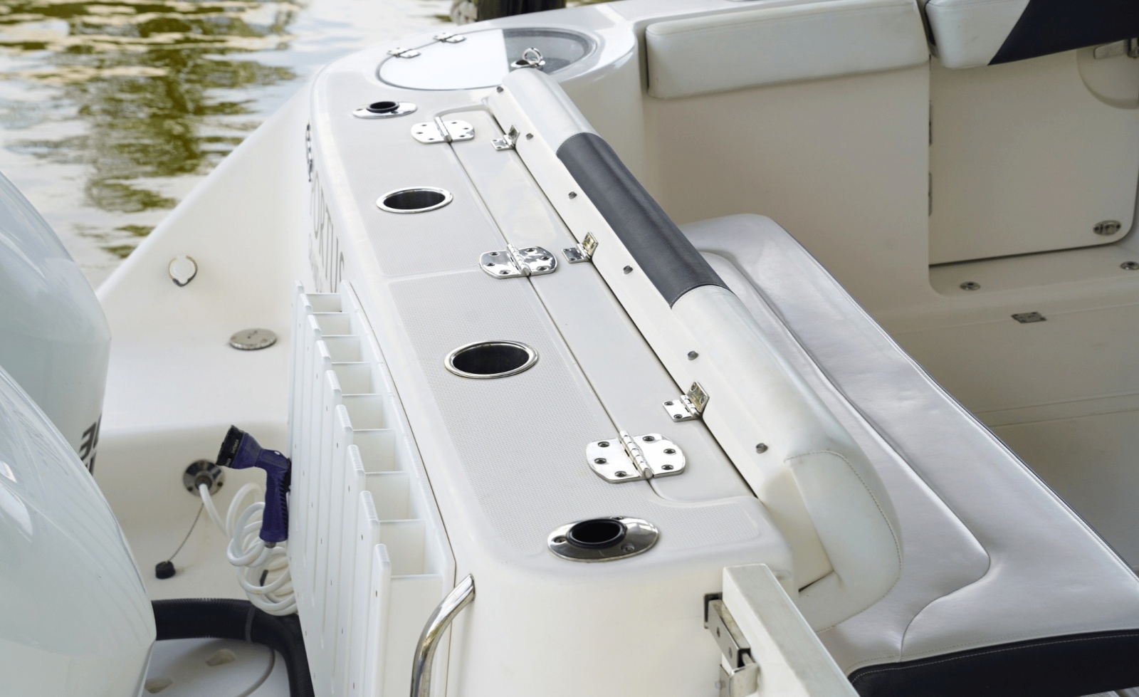 2020 Robalo 302