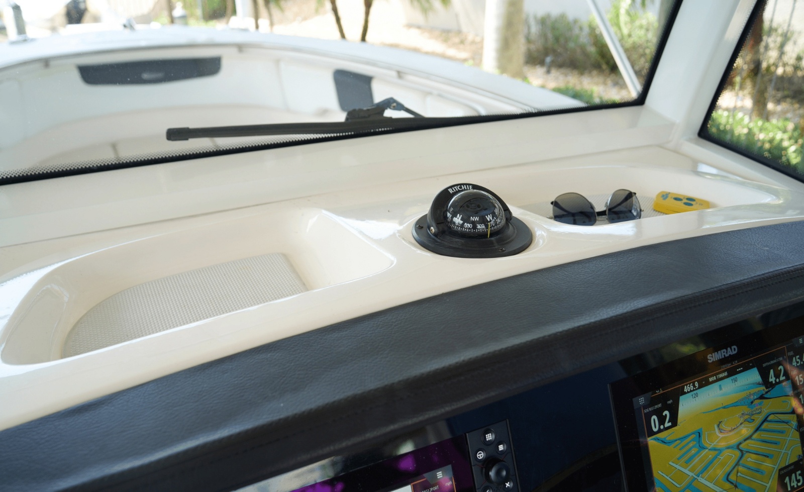 2020 Robalo 302