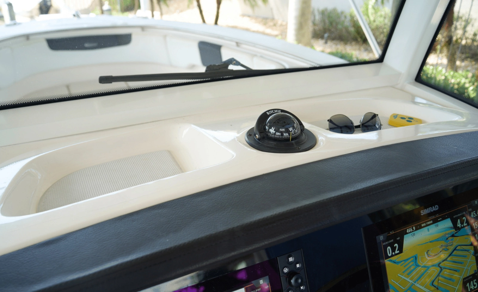 2020 Robalo 302