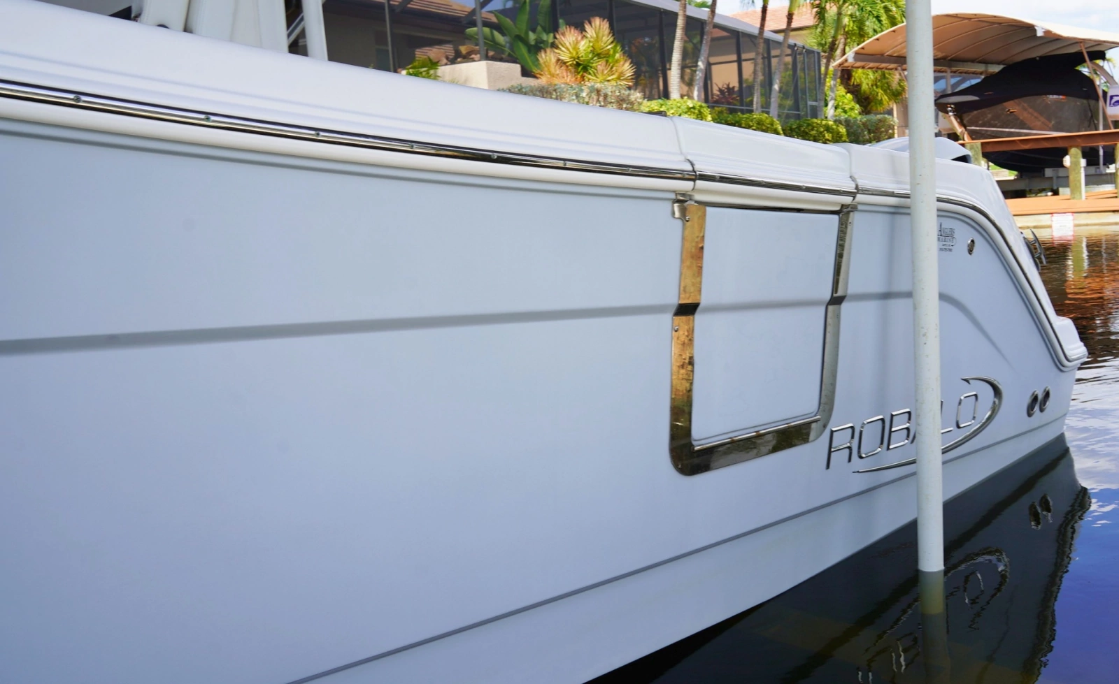 2020 Robalo 302