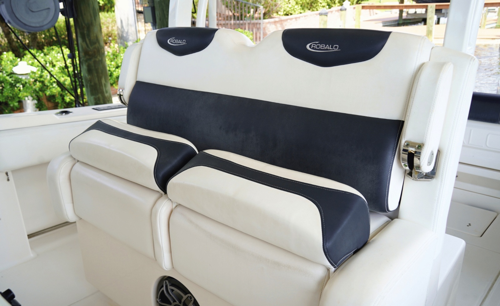 2020 Robalo 302