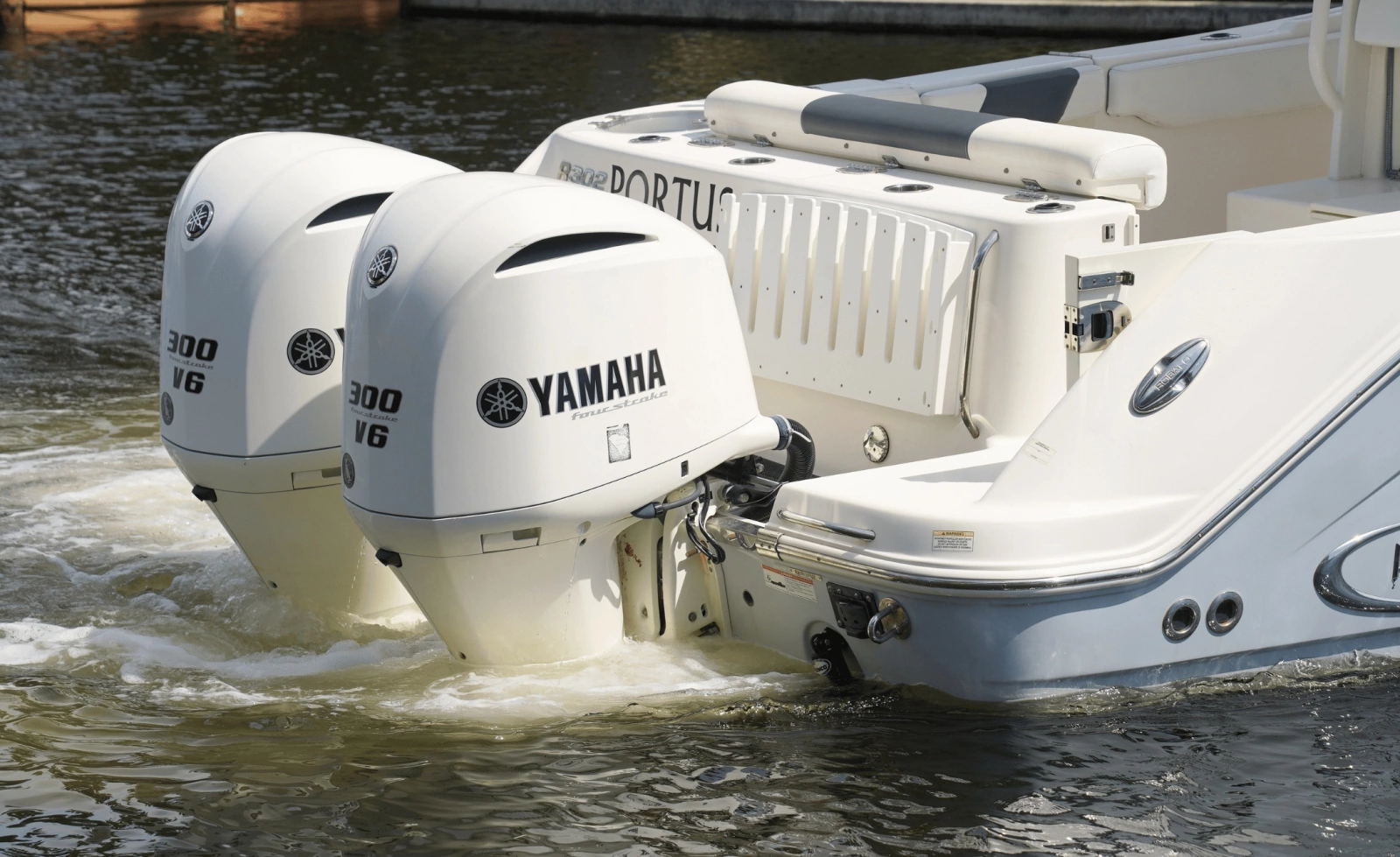 2020 Robalo 302