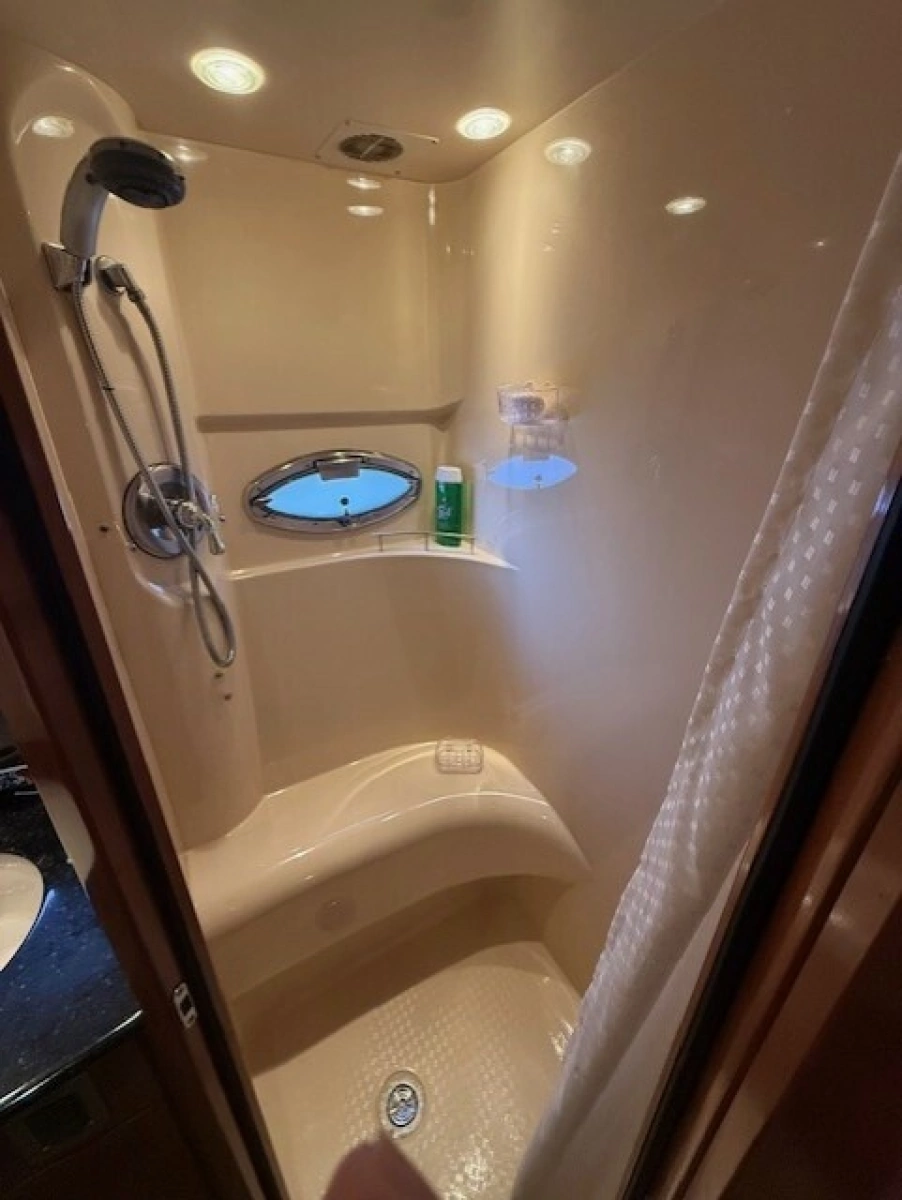 2007 Meridian 408 Aft Cabin