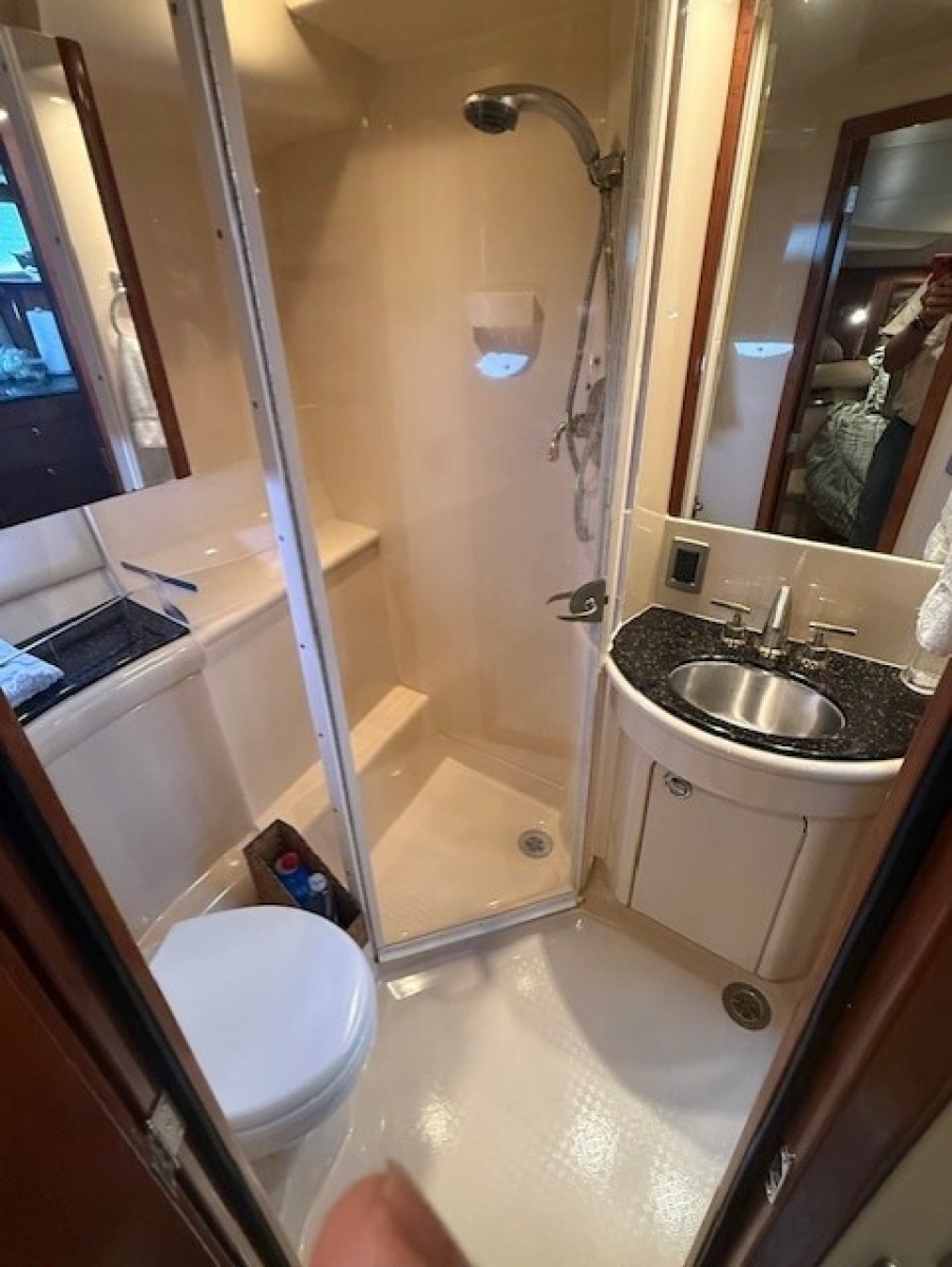 2007 Meridian 408 Aft Cabin