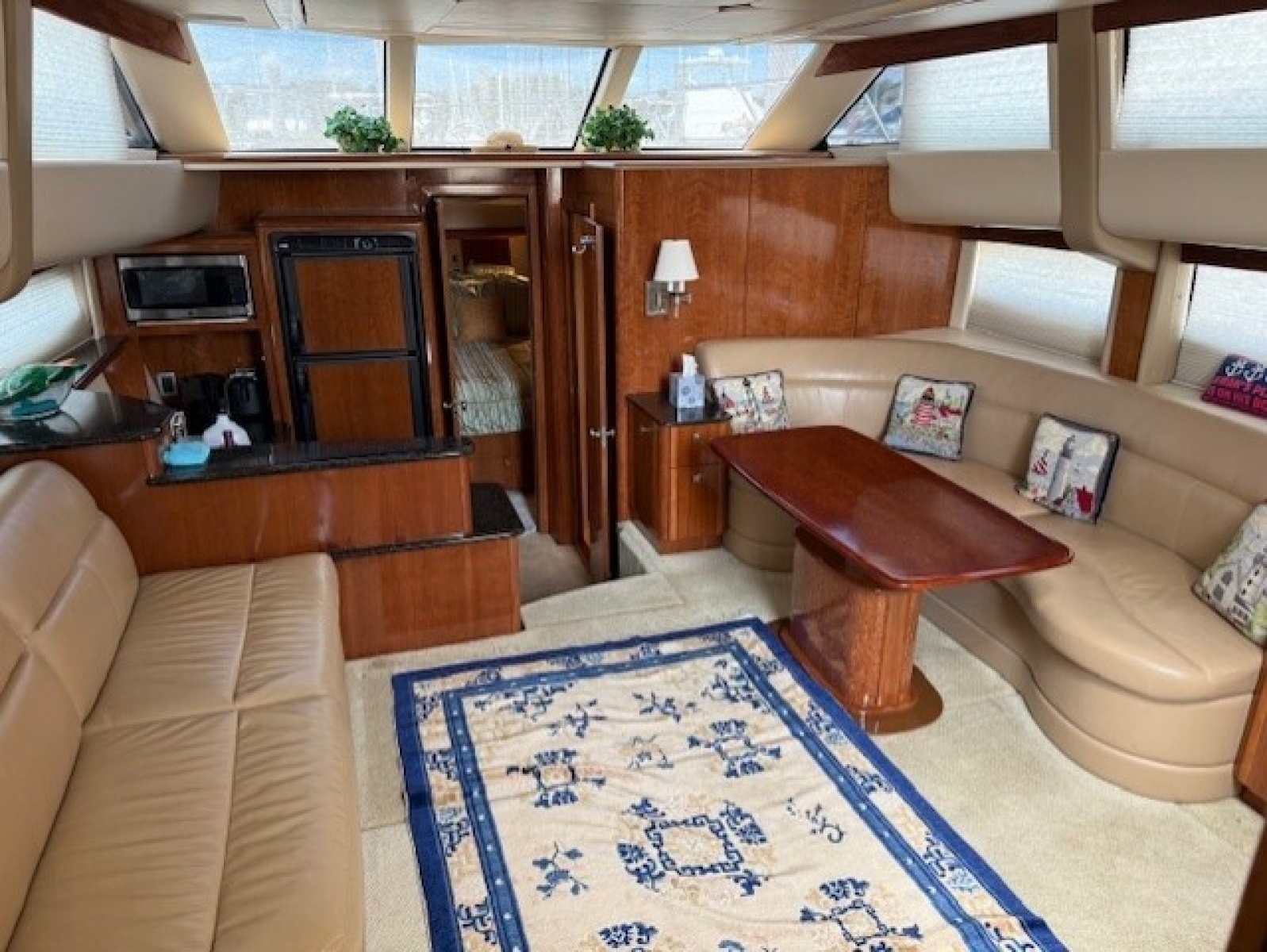 2007 Meridian 408 Aft Cabin