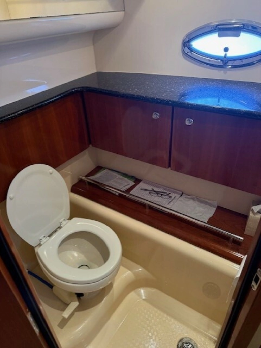 2007 Meridian 408 Aft Cabin