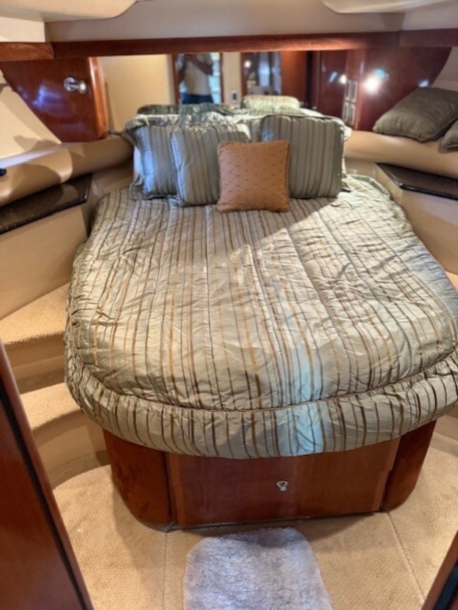 2007 Meridian 408 Aft Cabin
